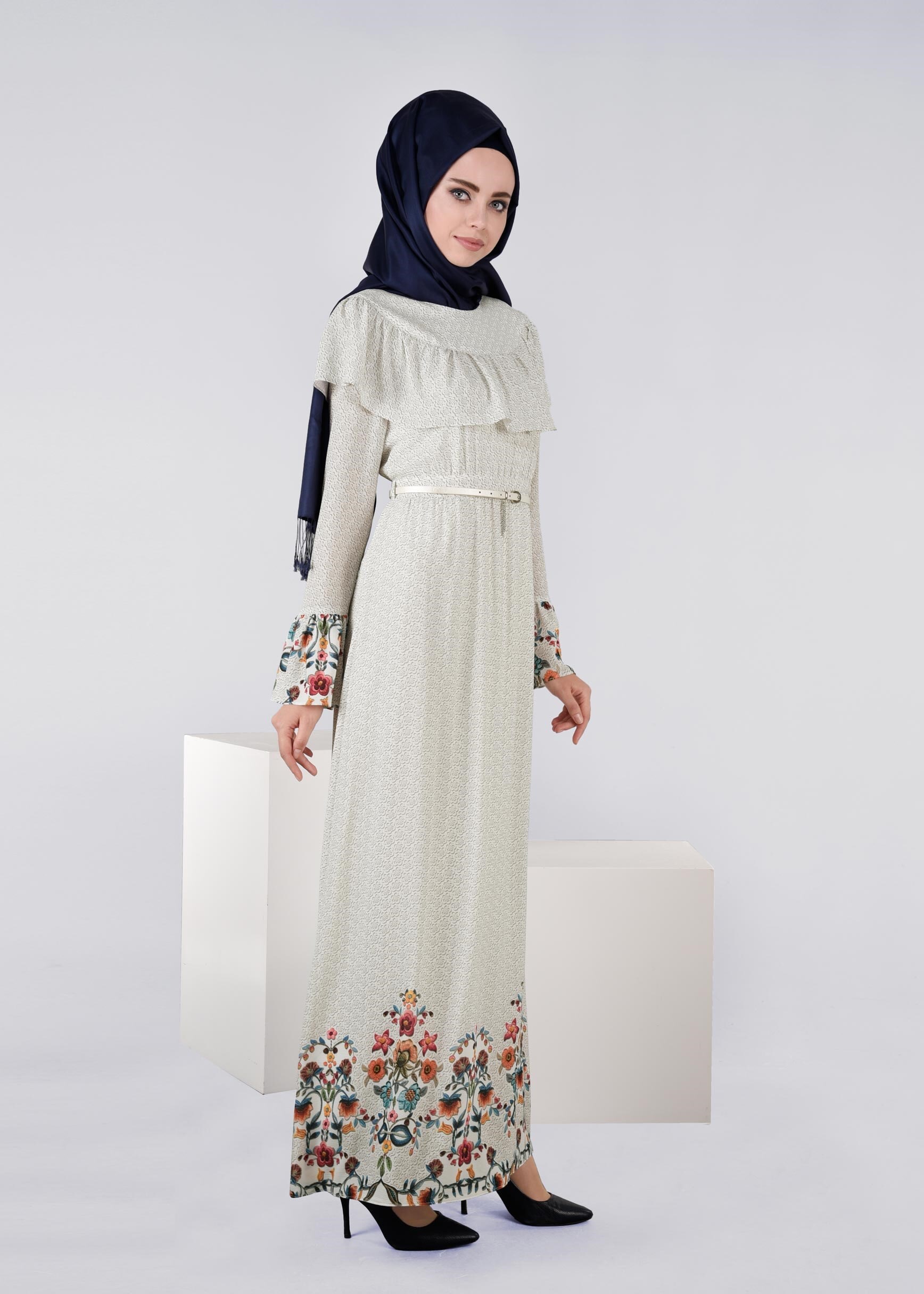 Tesettür giyim BEYAZ 4495 CAPRİ 11949 ELBİSE 38/44 TEK36