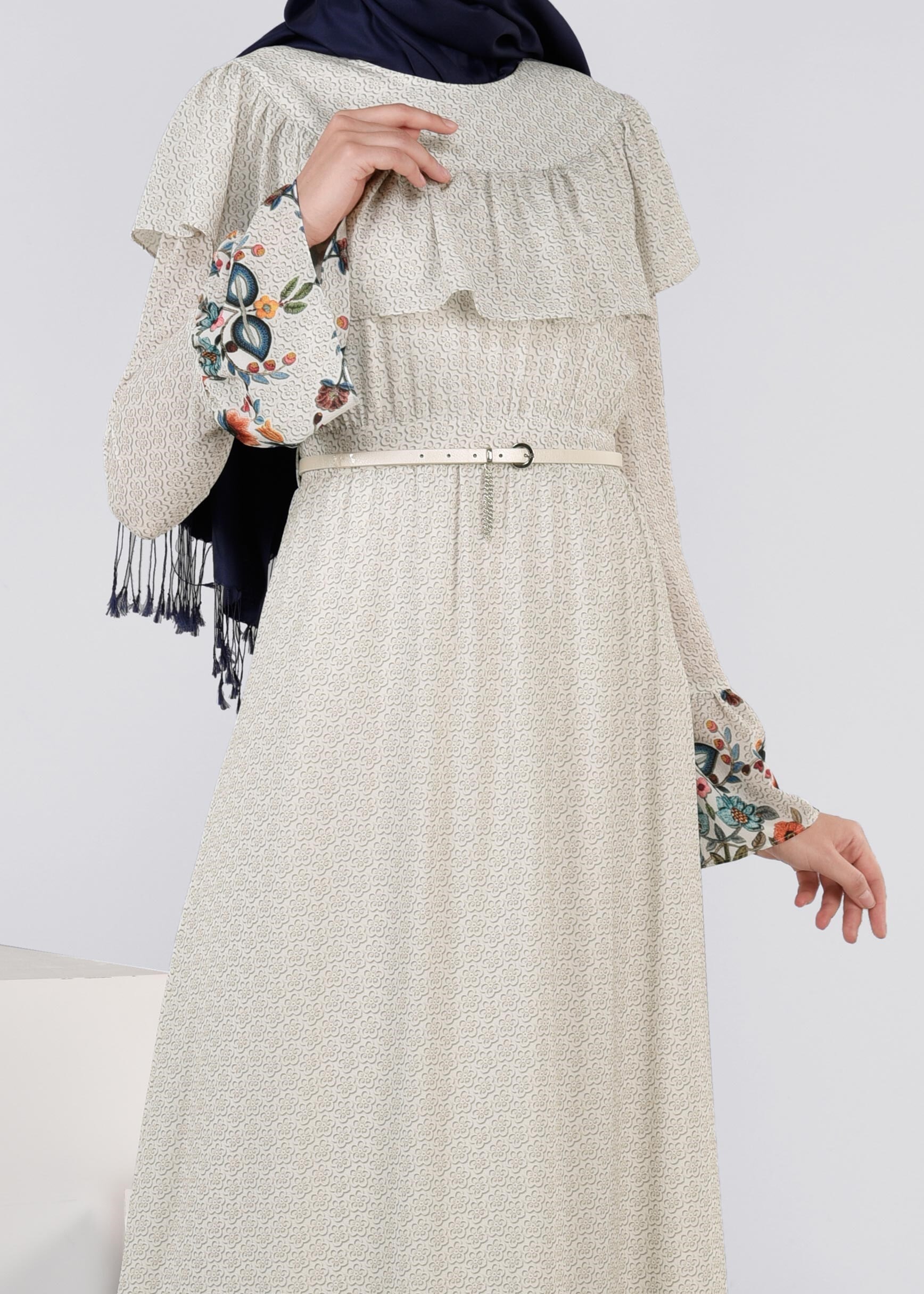 Tesettür giyim BEYAZ 4495 CAPRİ 11949 ELBİSE 38/44 TEK36