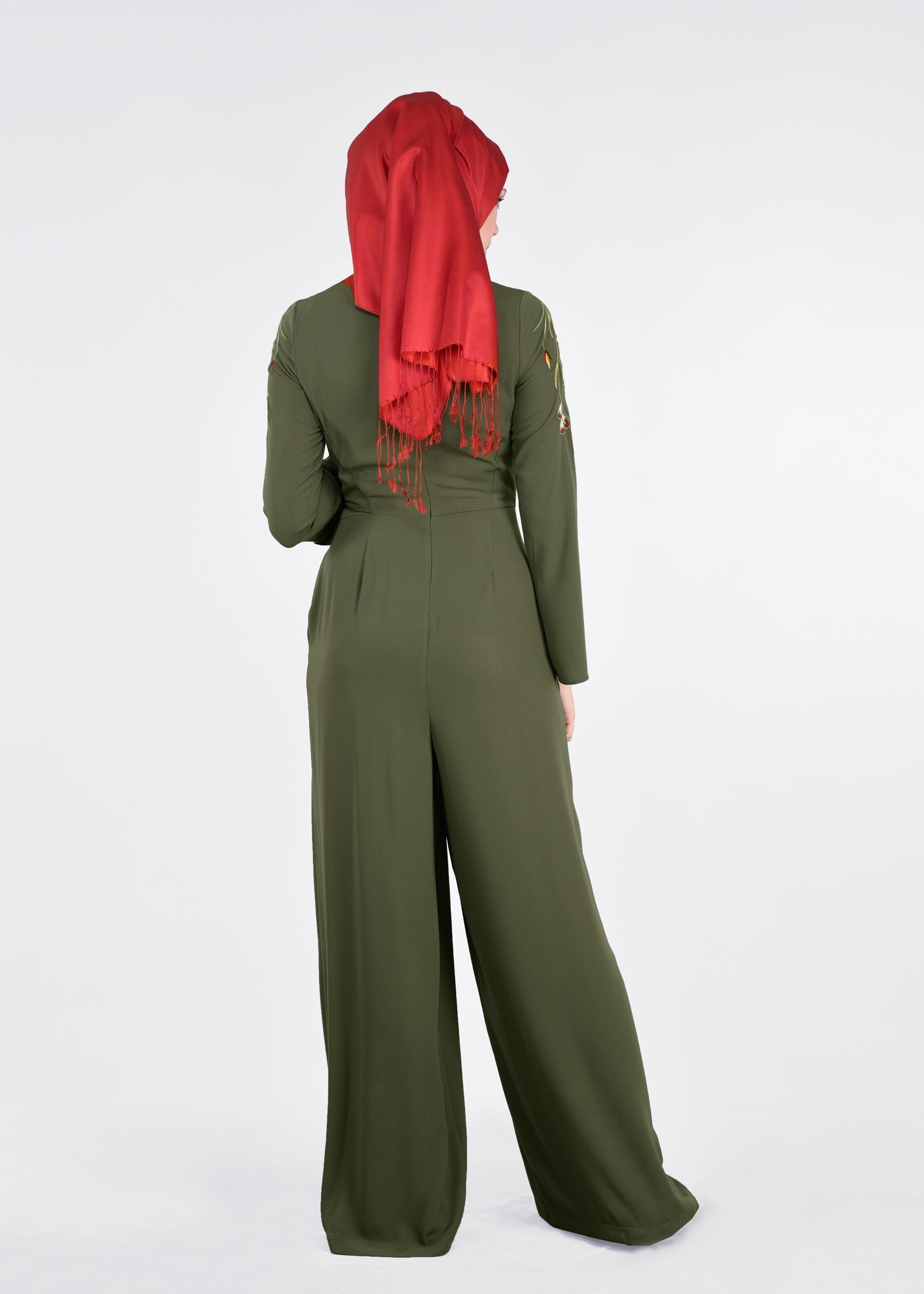 Tesettür giyim HAKİ KOLLARI NAKIŞ İŞLEMELİ TULUM 4520