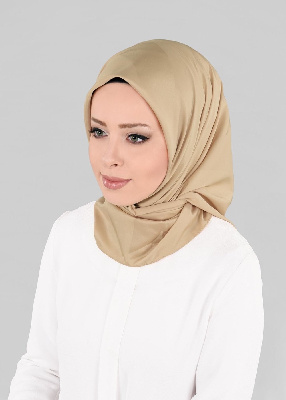 Tesettür giyim BEJ 9868 ALVİNA SATEN ÇİZGİLİ SATEN EŞARP