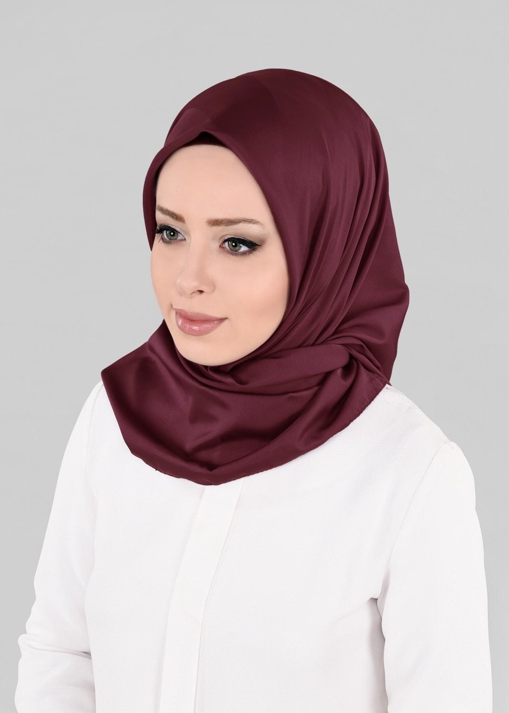 Tesettür giyim BORDO 9868 ALVİNA SATEN ÇİZGİLİ SATEN EŞARP