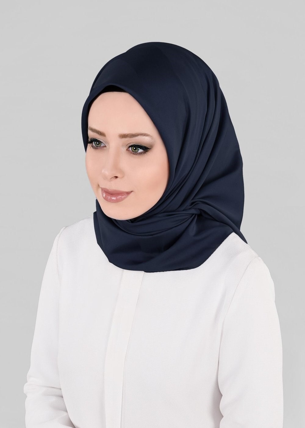 Tesettür giyim LACİVERT 9868 ALVİNA SATEN ÇİZGİLİ SATEN EŞARP