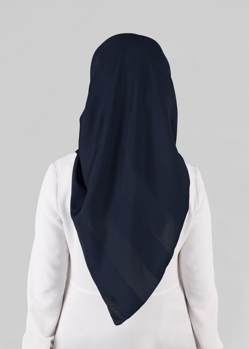 Tesettür giyim LACİVERT 9868 ALVİNA SATEN ÇİZGİLİ SATEN EŞARP