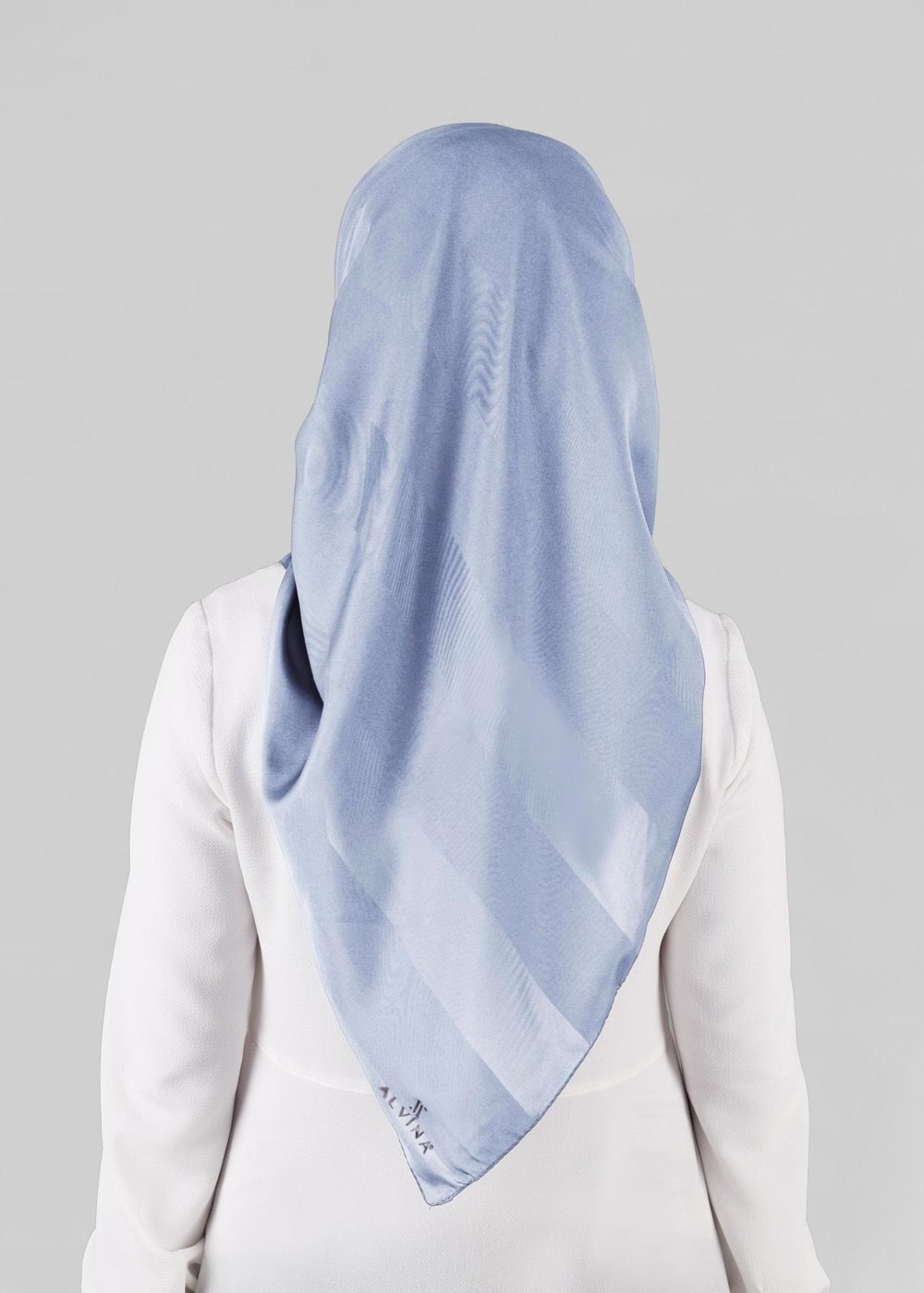 Tesettür giyim MAVİ 9868 ALVİNA SATEN ÇİZGİLİ SATEN EŞARP