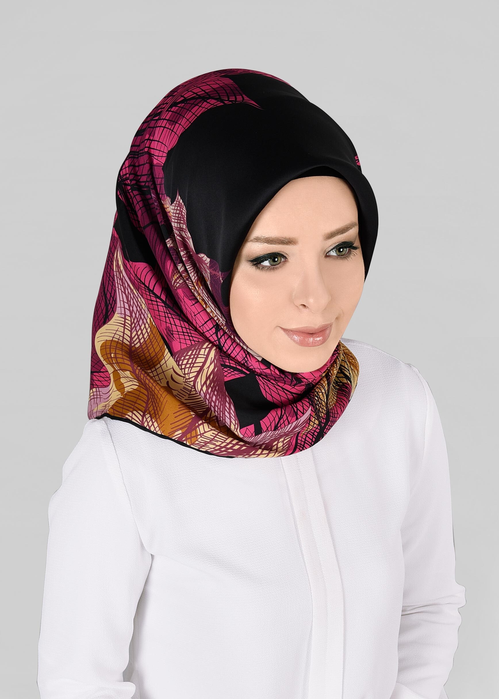 Tesettür giyim SİYAH 11297-1 ALVİNA DESENLİ EŞARP