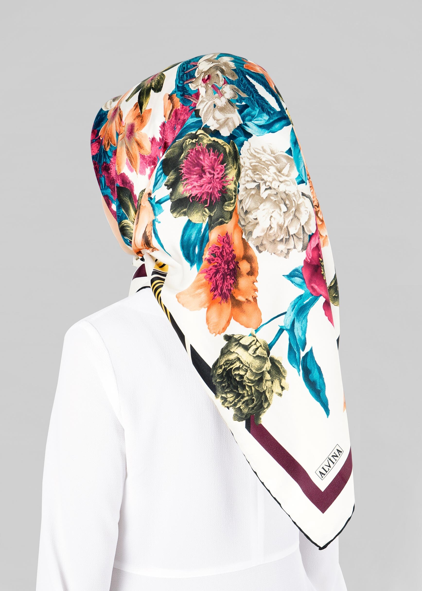 Tesettür giyim BEJ 12800-1 ALVİNA DESENLİ EŞARP