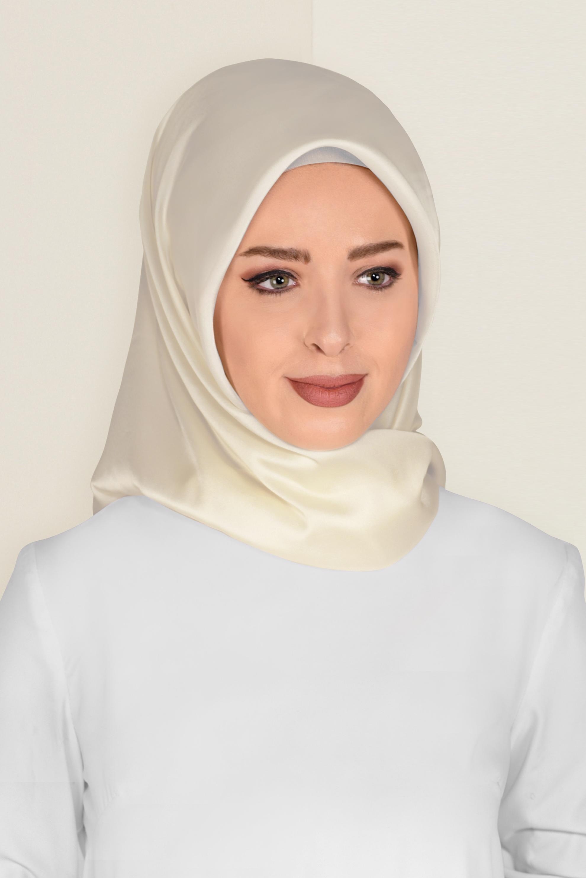 Tesettür giyim EKRU ALVİNA EŞARP 9606