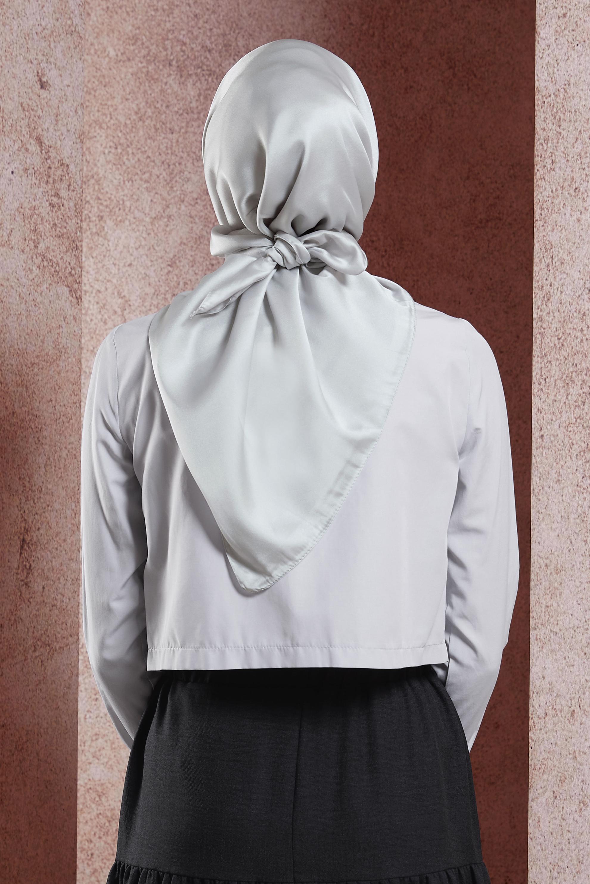 Tesettür giyim GÜMÜŞ ALVİNA EŞARP 9606