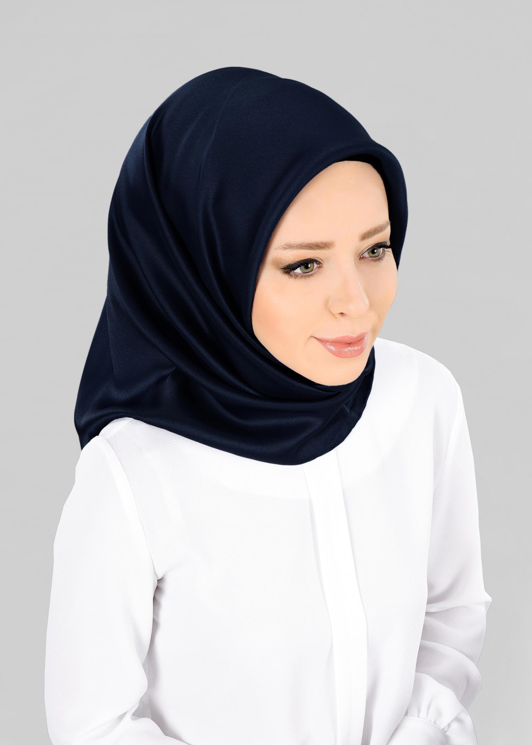 Tesettür giyim LACİVERT ALVİNA EŞARP 9606