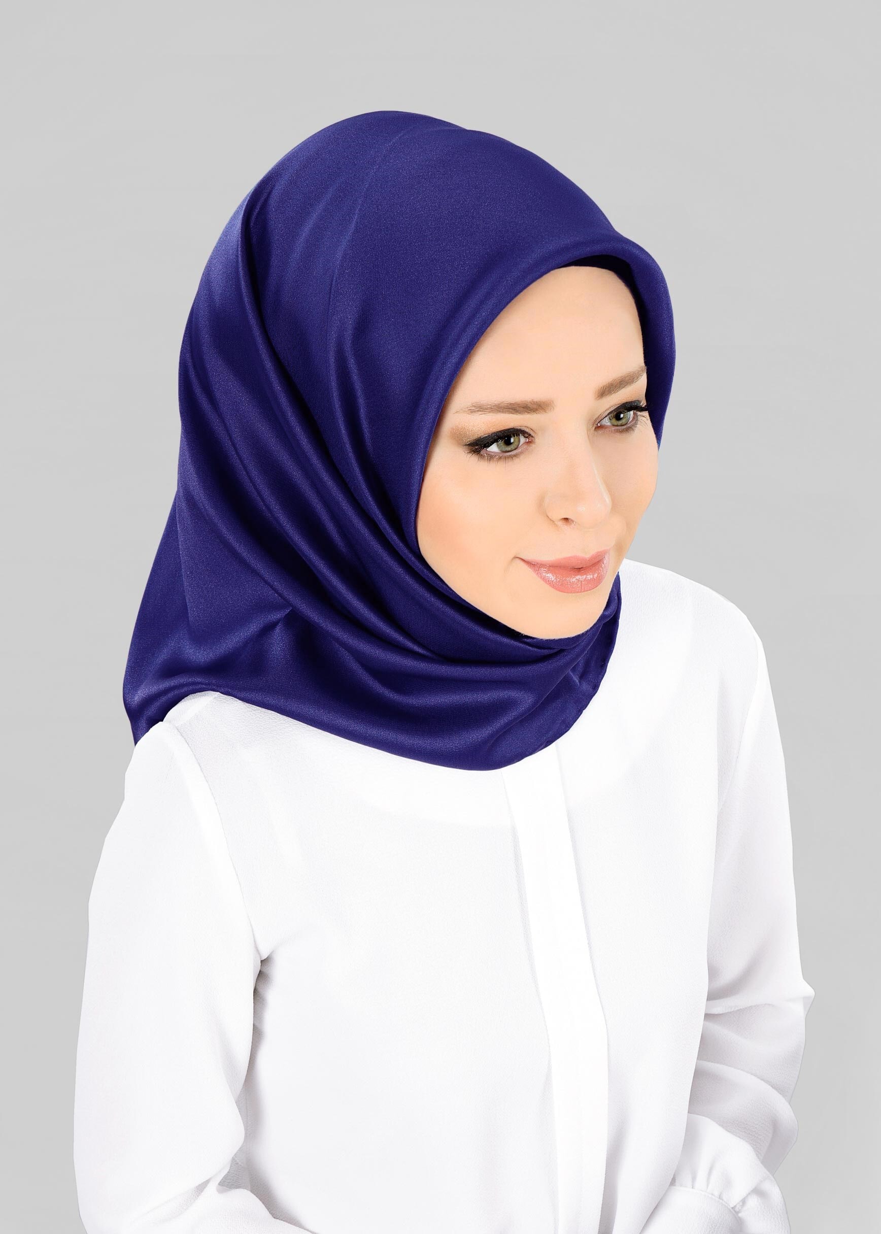 Tesettür giyim LACİVERT ALVİNA EŞARP 9606