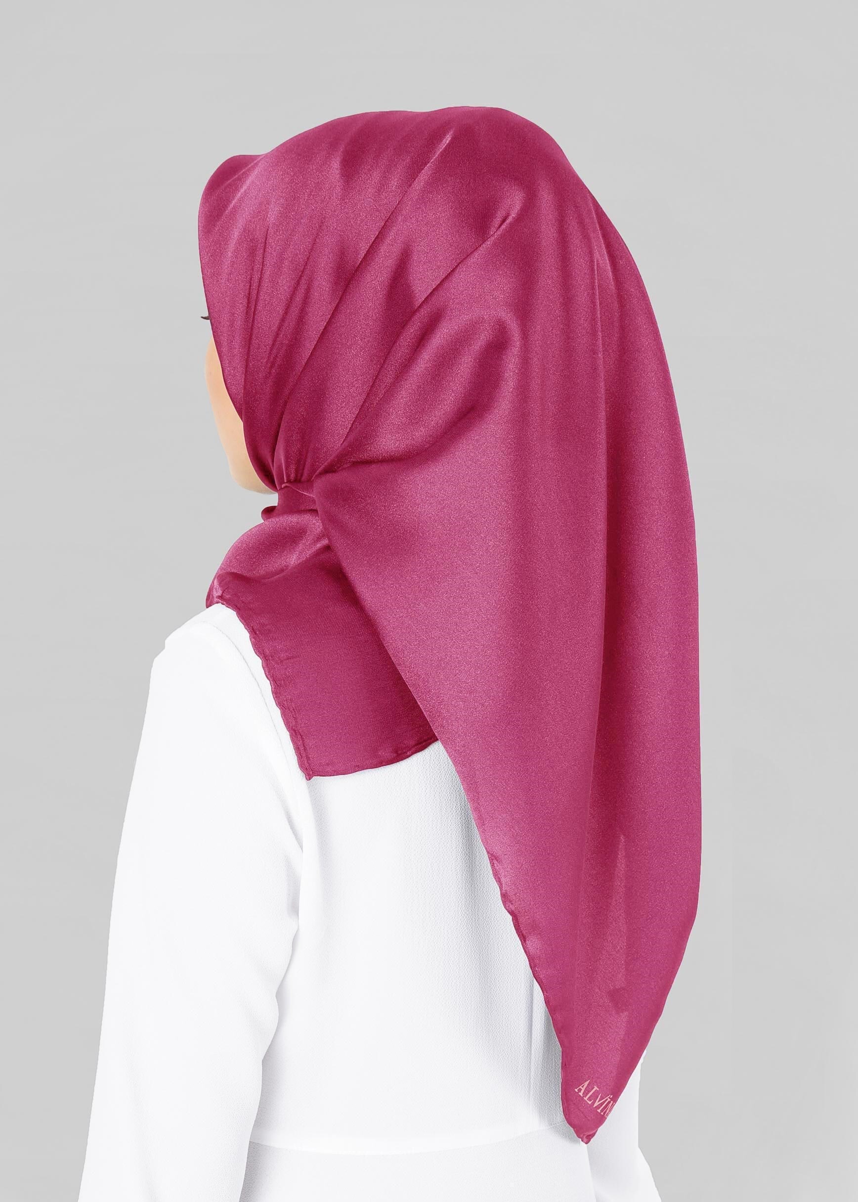 Tesettür giyim FUŞYA ALVİNA EŞARP 9606