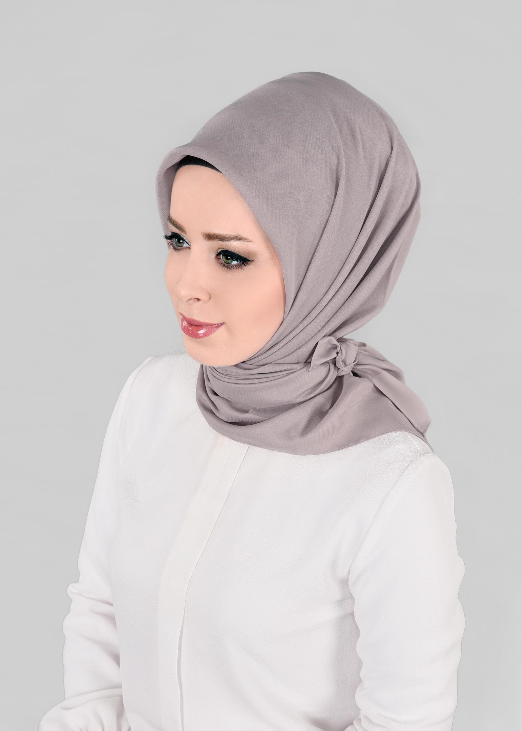 Tesettür giyim GÜMÜŞ 9846 ALVİNA SATEN ŞİFON