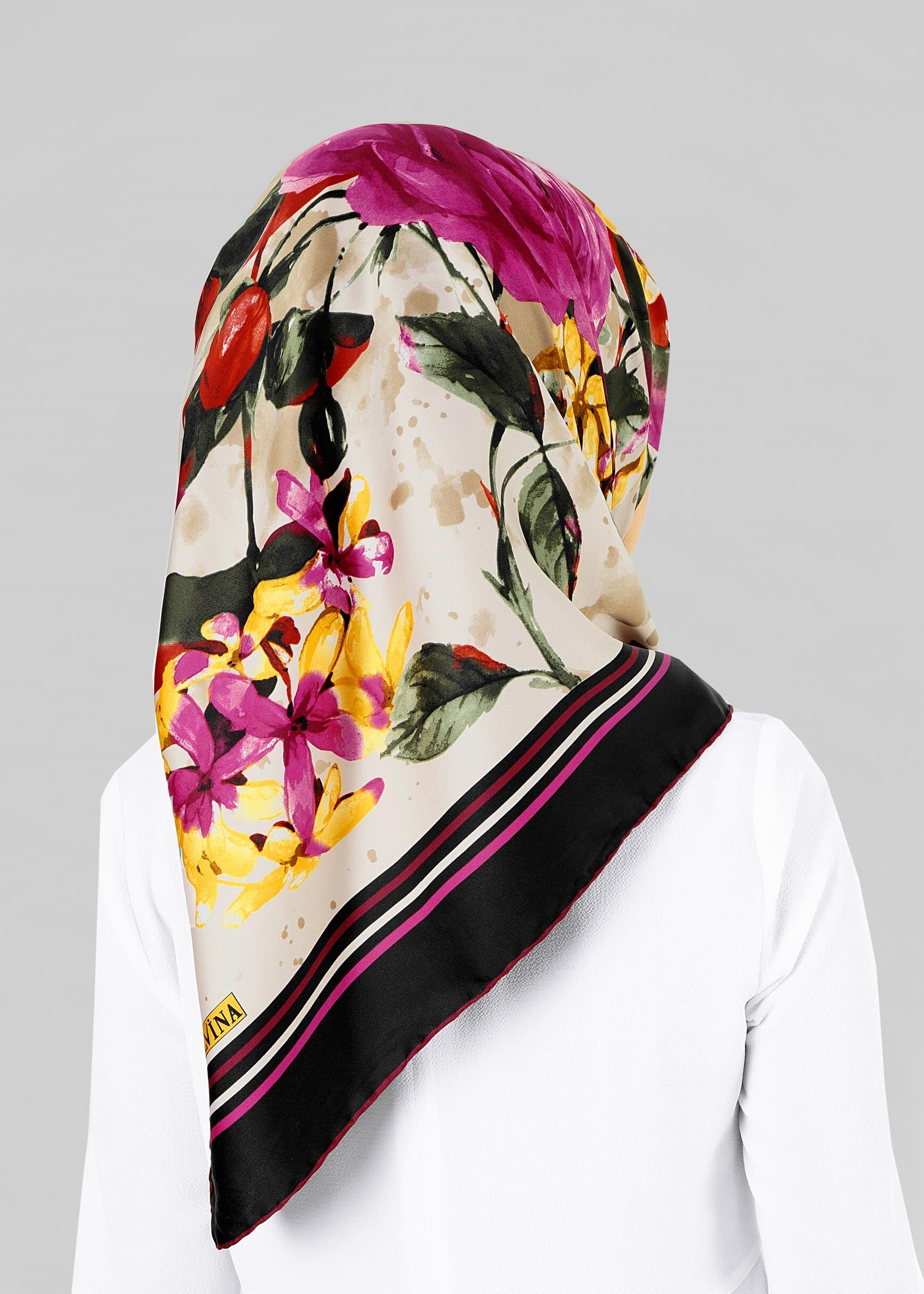 Tesettür giyim SİYAH 12778 ALVİNA DESENLİ EŞARP