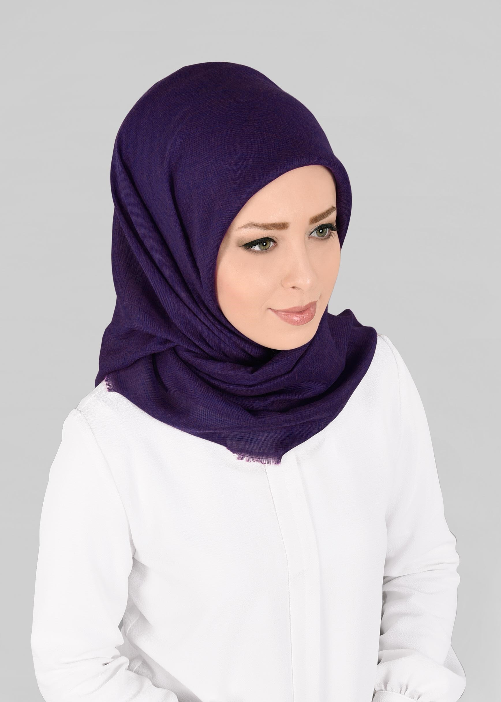 Tesettür giyim MOR 9852-1 ALVİNA PAMUKLU PÜSKÜLLÜ EŞARP(NRL)