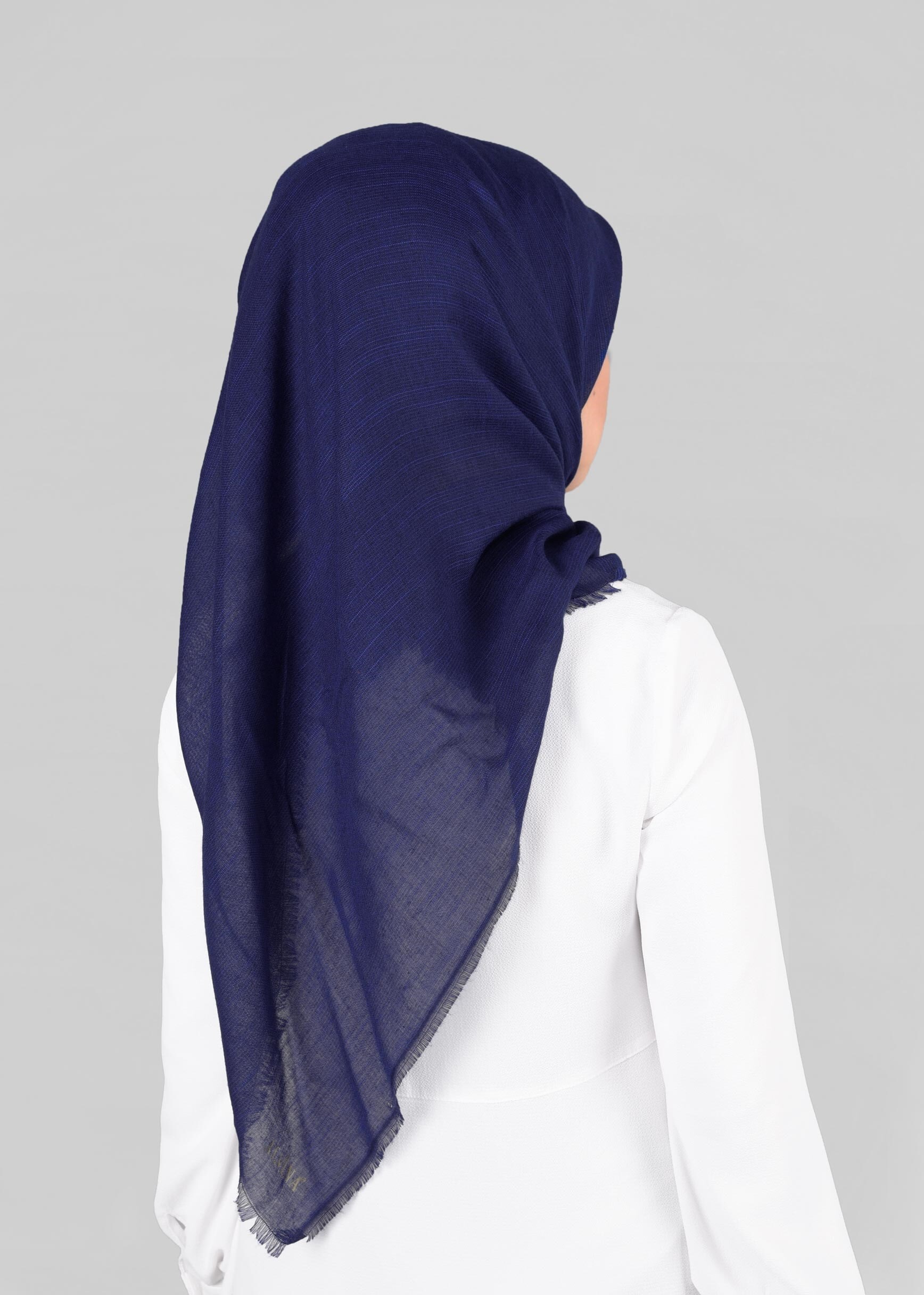 Vêtements hijab BLEU MARINE 9852-1 ALVİNA PAMUKLU PÜSKÜLLÜ EŞARP(NRL)