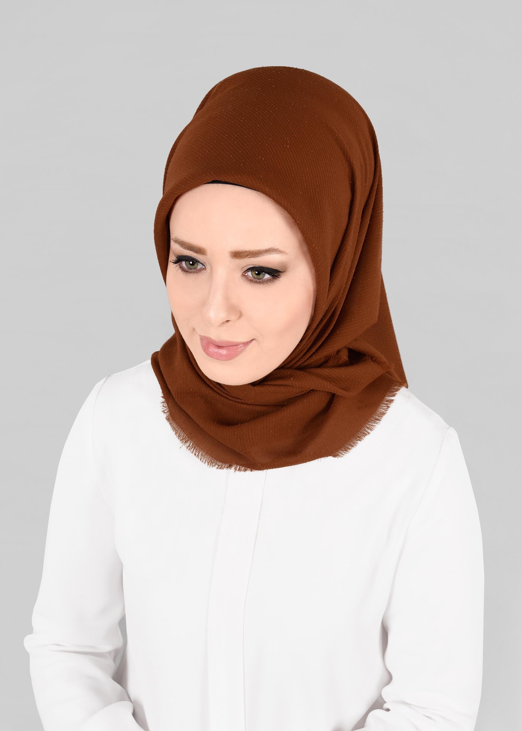 Tesettür giyim KAHVE 9853-1 ALVİNA BUKLE PÜSKÜLLÜ EŞARP