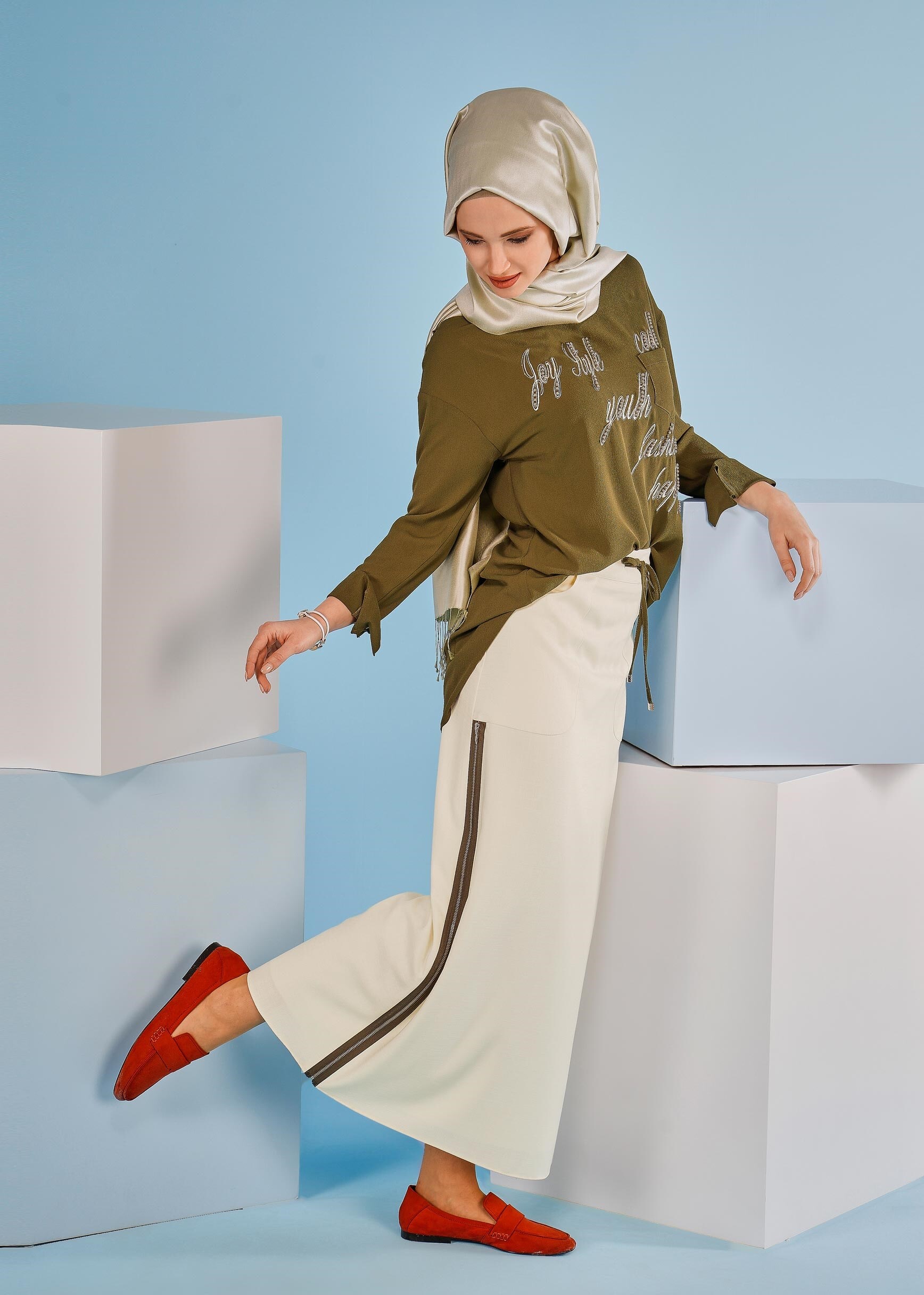 Tesettür giyim BEYAZ 6004 DERİN 8169 ETEK 38/46 TEK40