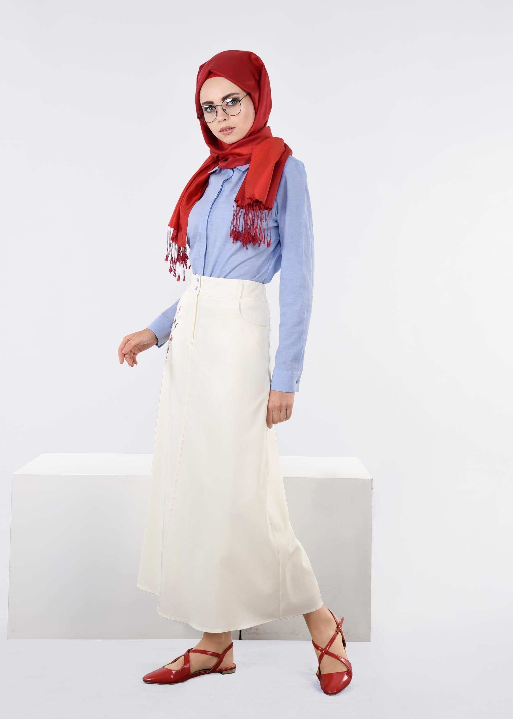 Tesettür giyim BEYAZ 6063 MARİT 43498 ETEK 38/46 TEK40