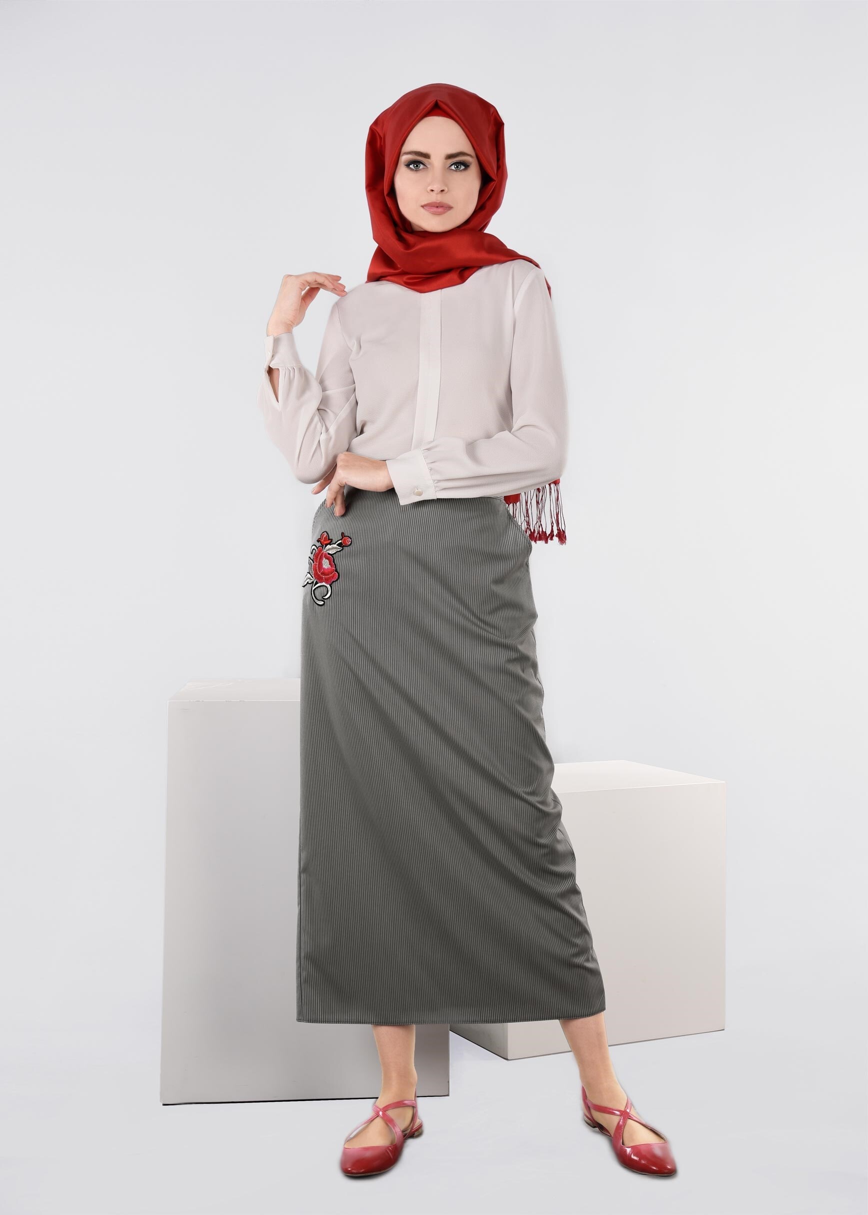 Tesettür giyim SİYAH 6069 BEGONYA 11161 ETEK 38/44 TEK40