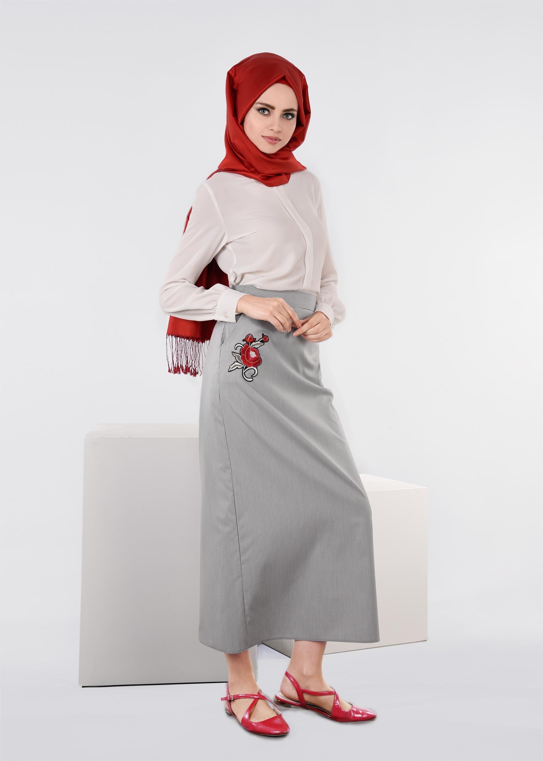 Tesettür giyim GRİ 6069 BEGONYA 11161 ETEK 38/44 TEK40