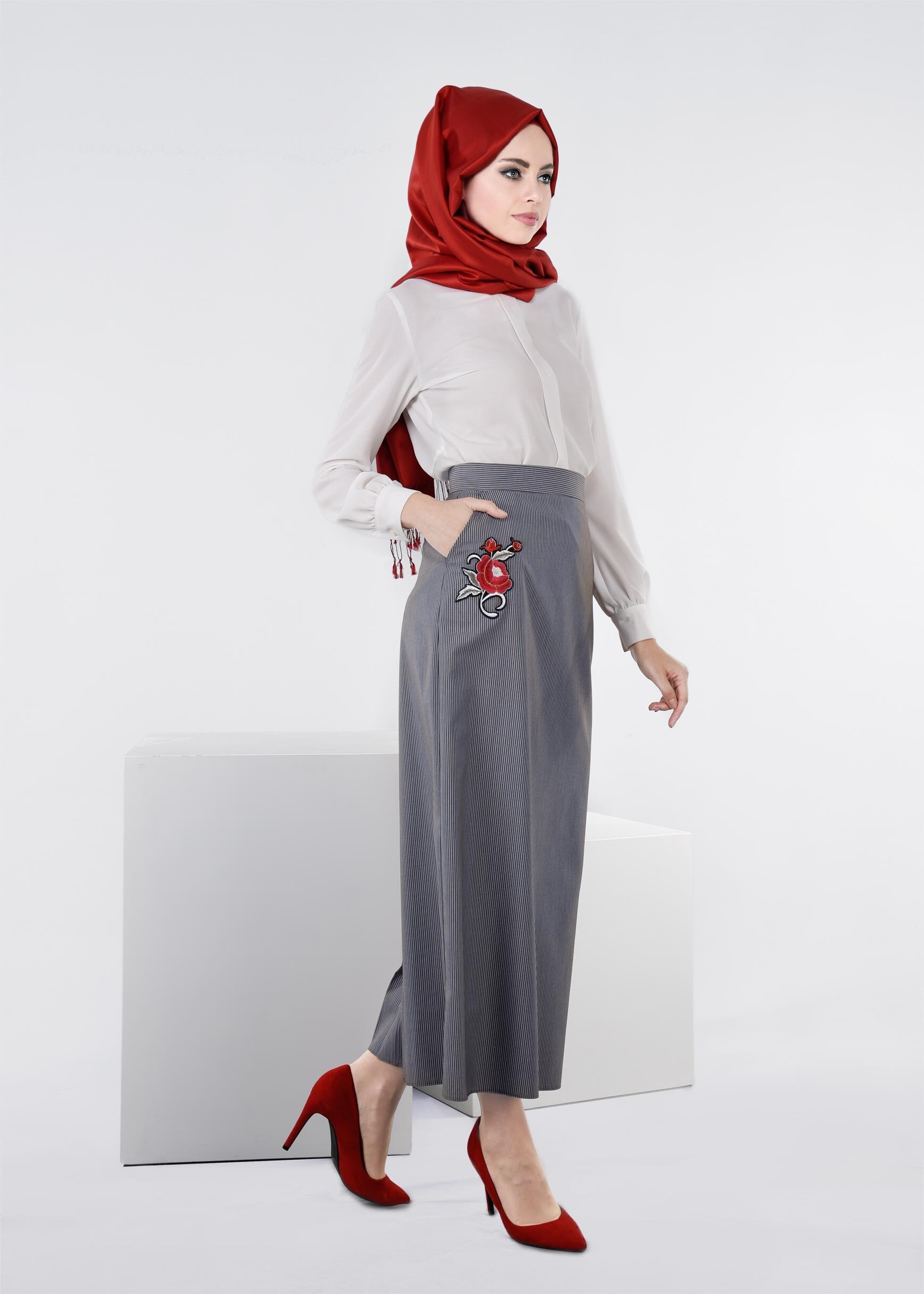 Tesettür giyim LACİVERT 6069 BEGONYA 11161 ETEK 38/44 TEK40