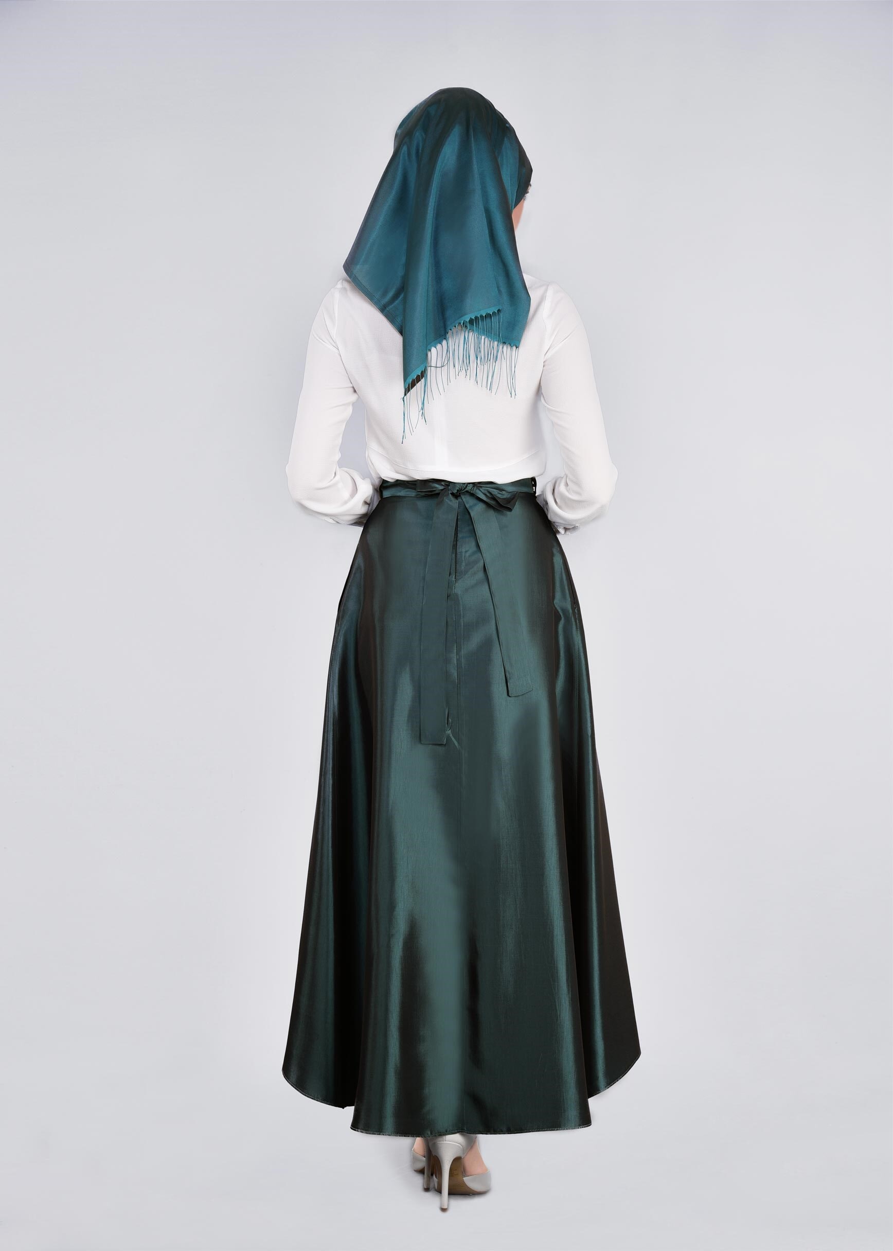 Tesettür giyim MAVİ ASİMETRİK KESİM CEPLİ ETEK 6079