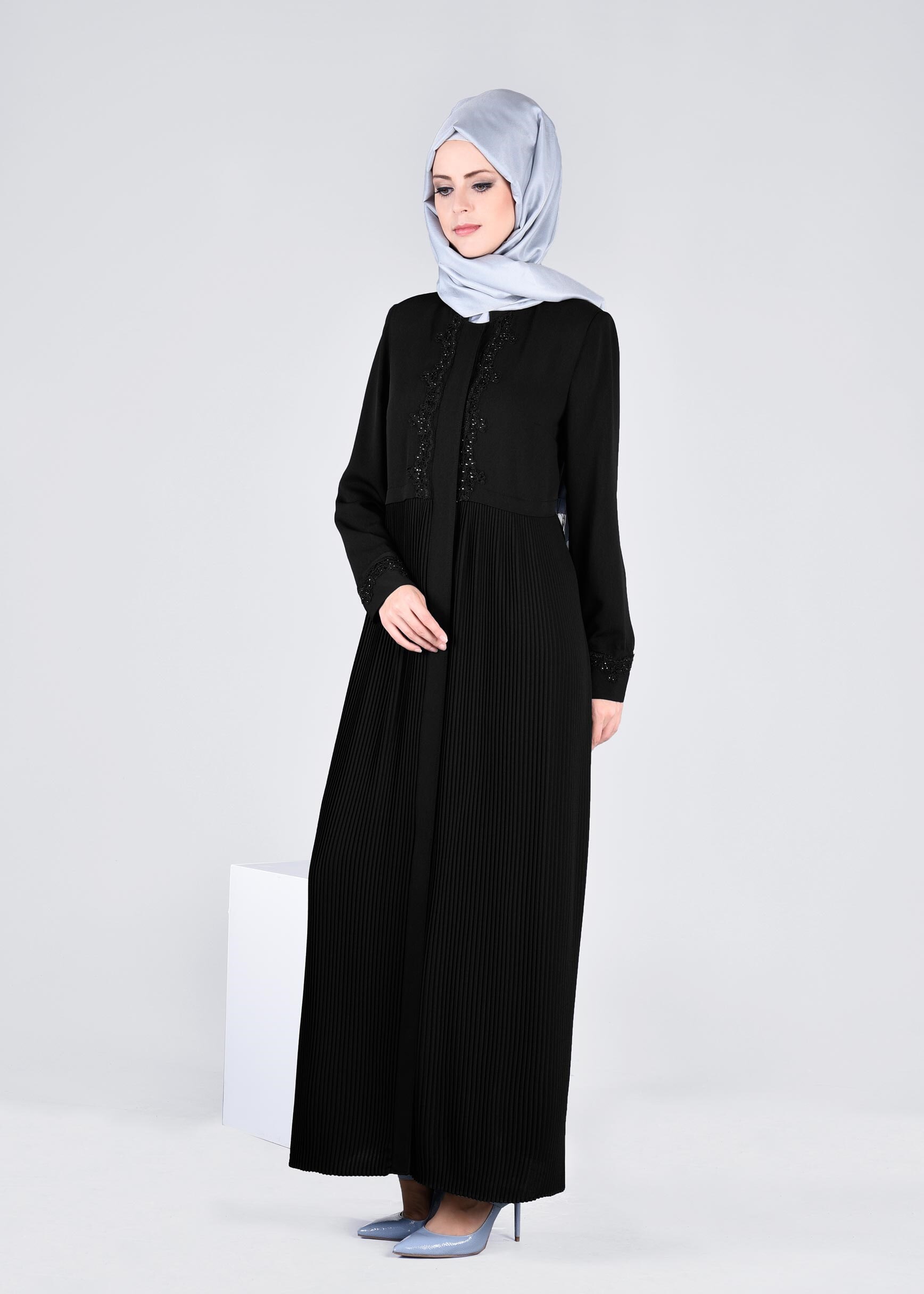 Tesettür giyim SİYAH 8234 NİL CREP FERACE 40/48 TEK40-42