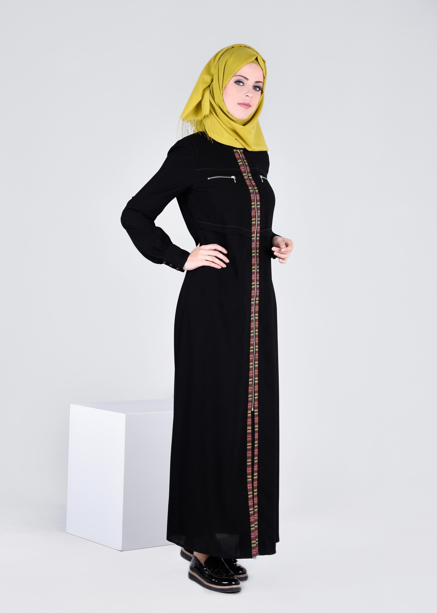 Tesettür giyim SİYAH 8251 ESMA 6331 FERACE 38/46 TEK40