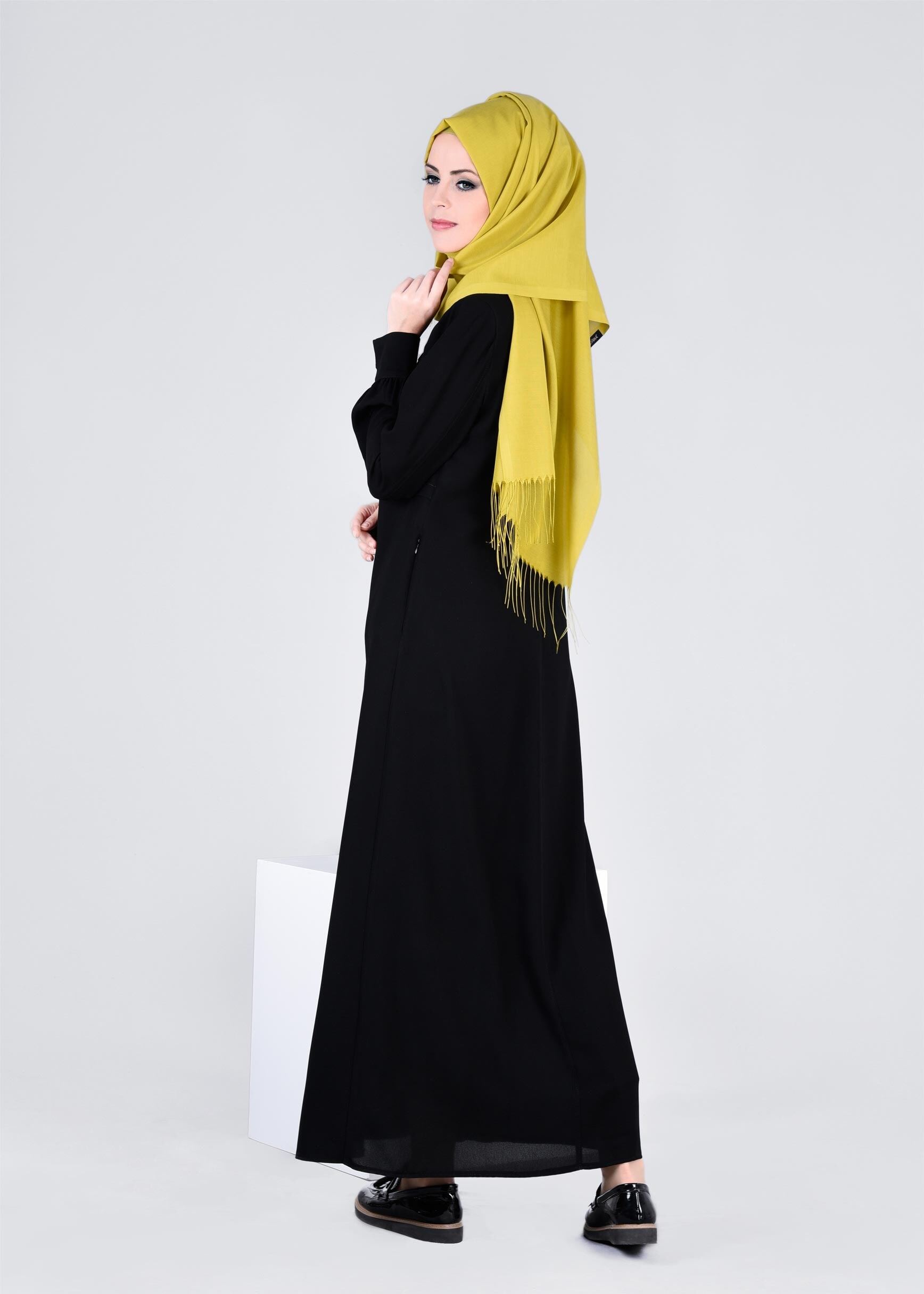 Tesettür giyim SİYAH 8251 ESMA 6331 FERACE 38/46 TEK40