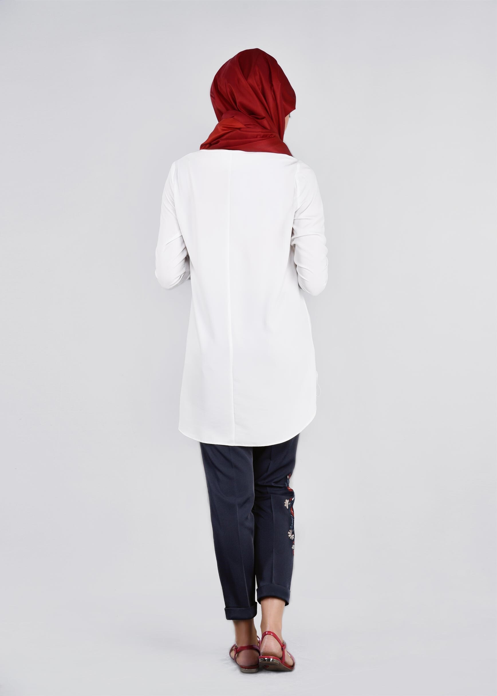 Tesettür giyim LACİVERT ÇİÇEK İŞLEMELİ PANTOLON 7174 