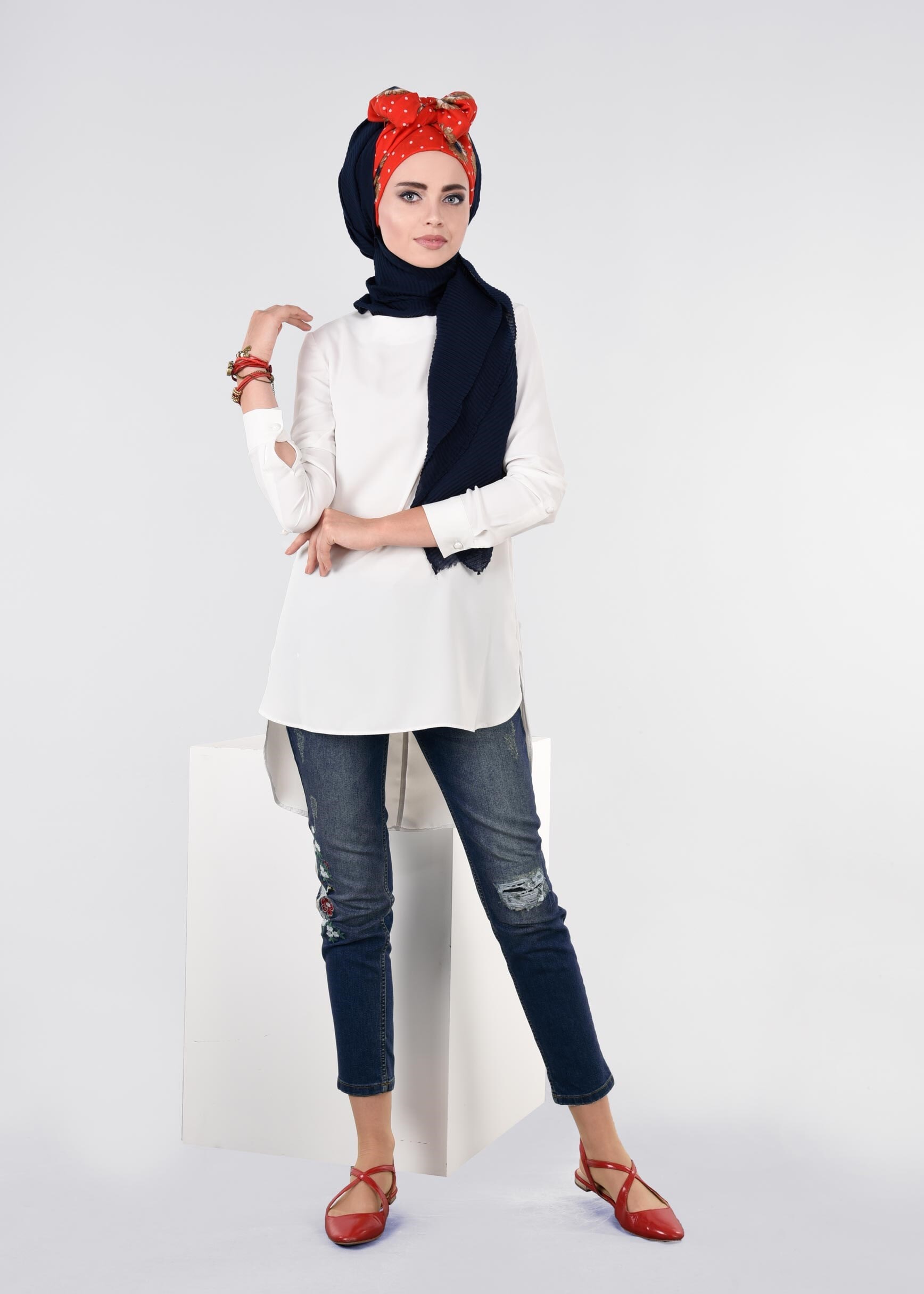 Tesettür giyim MAVİ İŞLEMELİ DENİM PANTOLON 7188