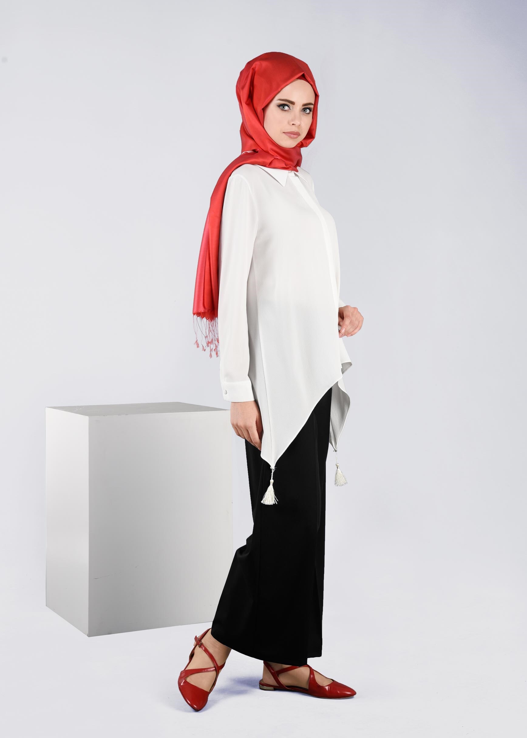 Tesettür giyim SİYAH BORU PAÇA BİLEKTE KLASİK PANTOLON 7208