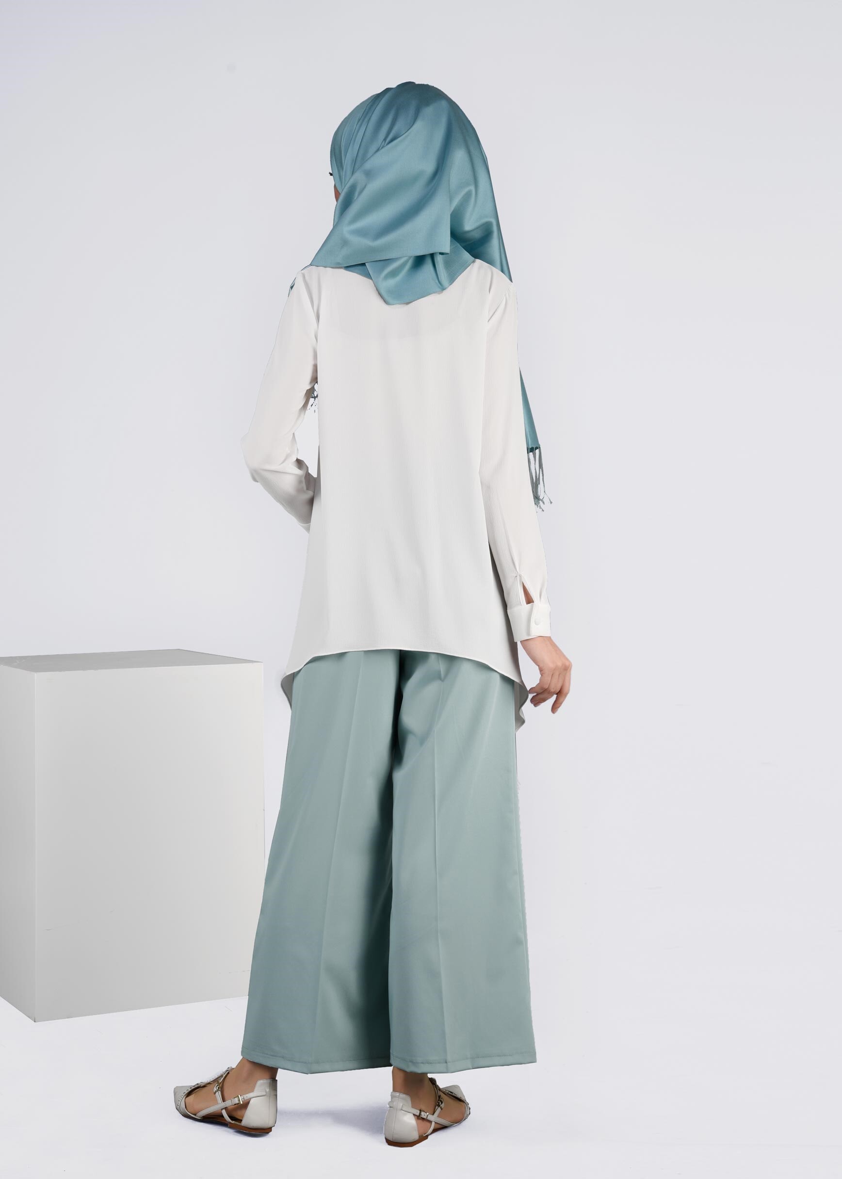 Tesettür giyim MAVİ BORU PAÇA BİLEKTE KLASİK PANTOLON 7208