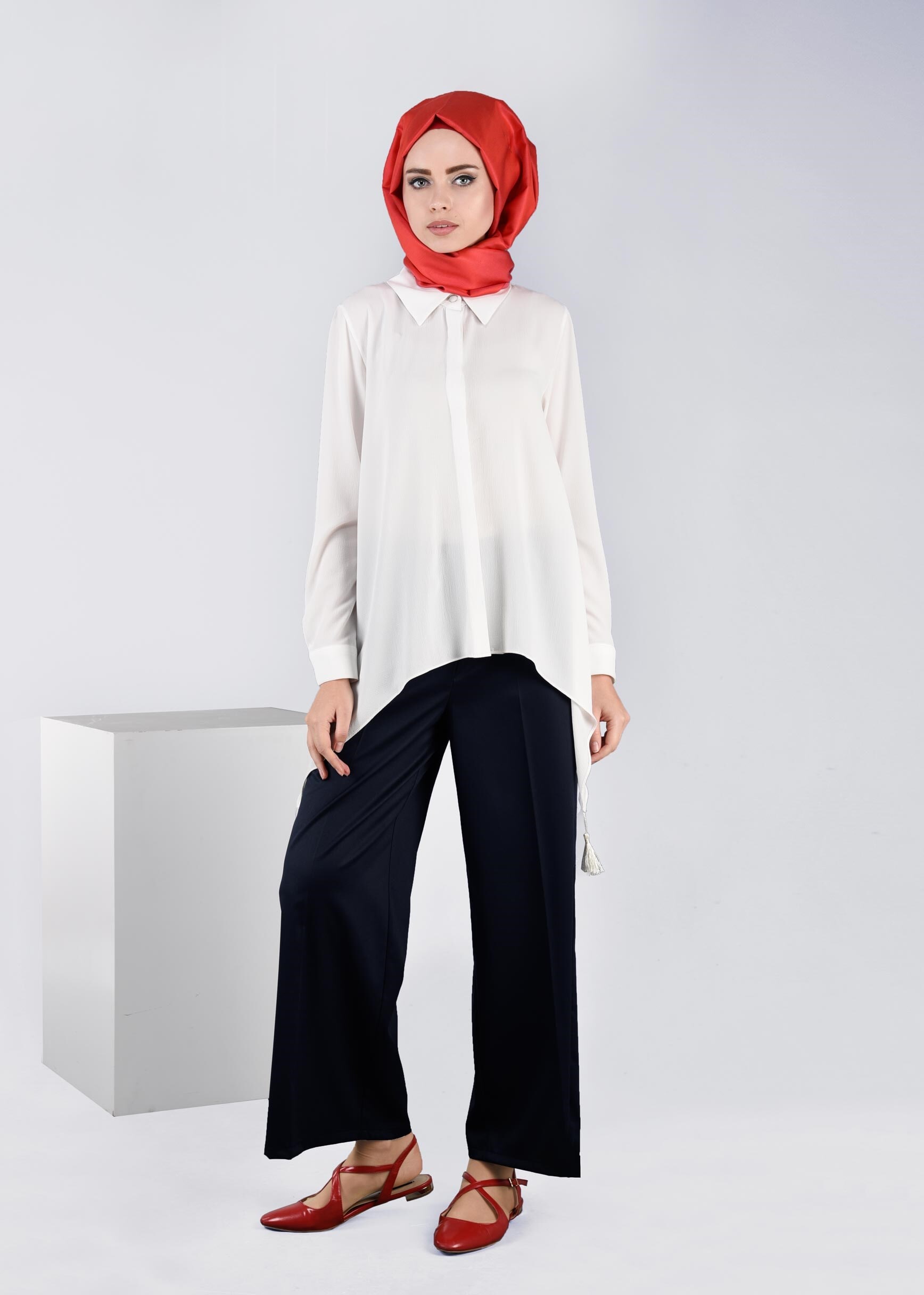 Tesettür giyim LACİVERT BORU PAÇA BİLEKTE KLASİK PANTOLON 7208