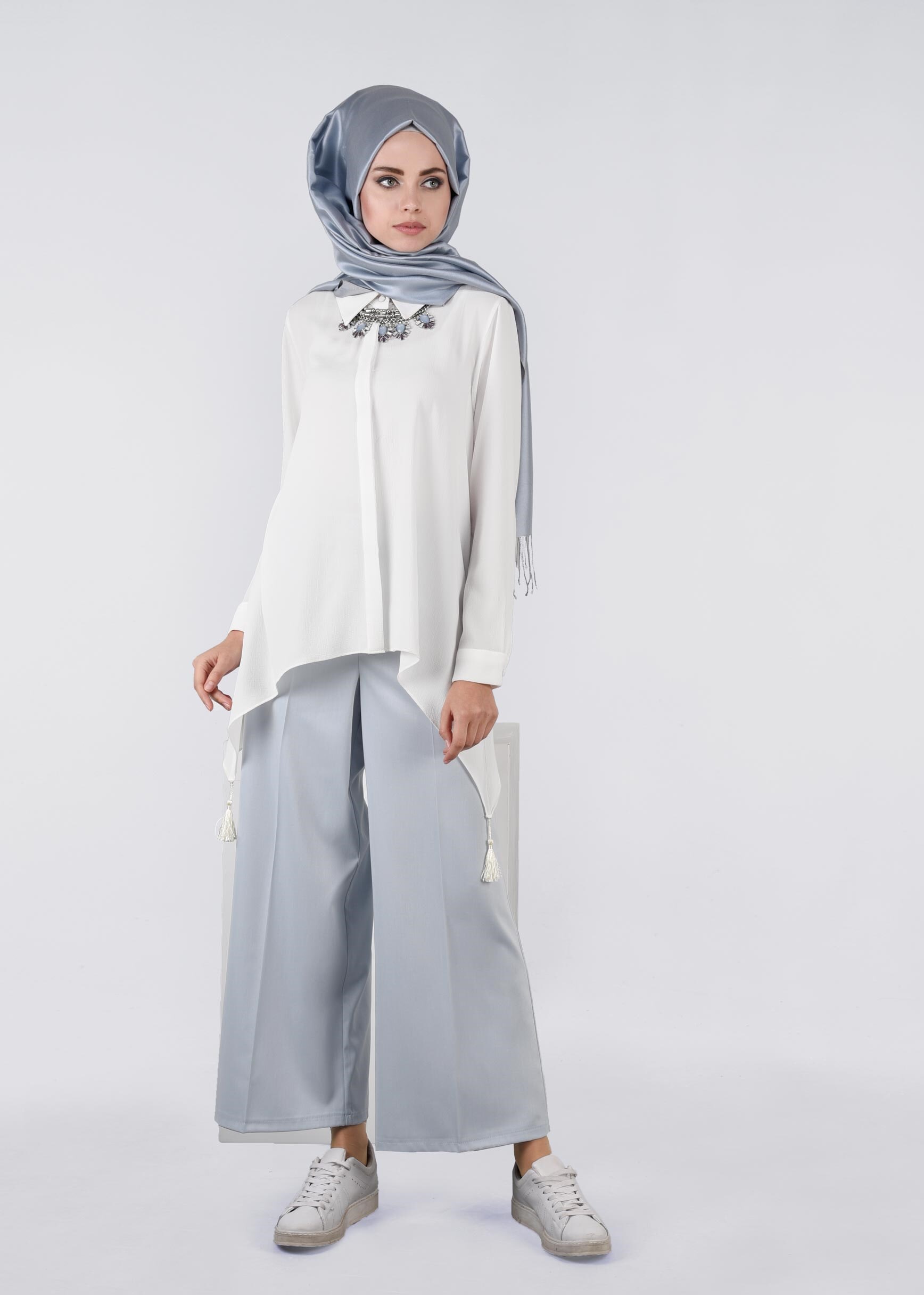 Tesettür giyim MAVİ BORU PAÇA BİLEKTE KLASİK PANTOLON 7208