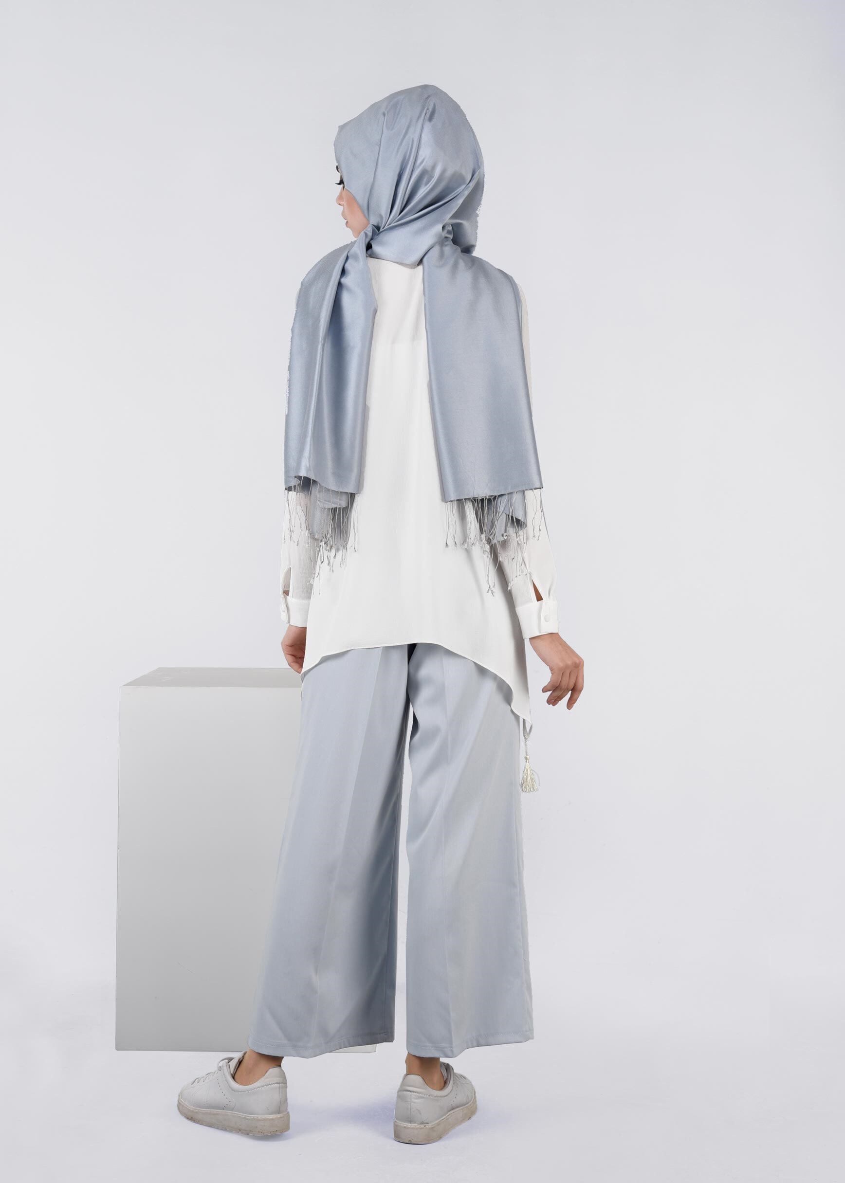 Tesettür giyim MAVİ BORU PAÇA BİLEKTE KLASİK PANTOLON 7208