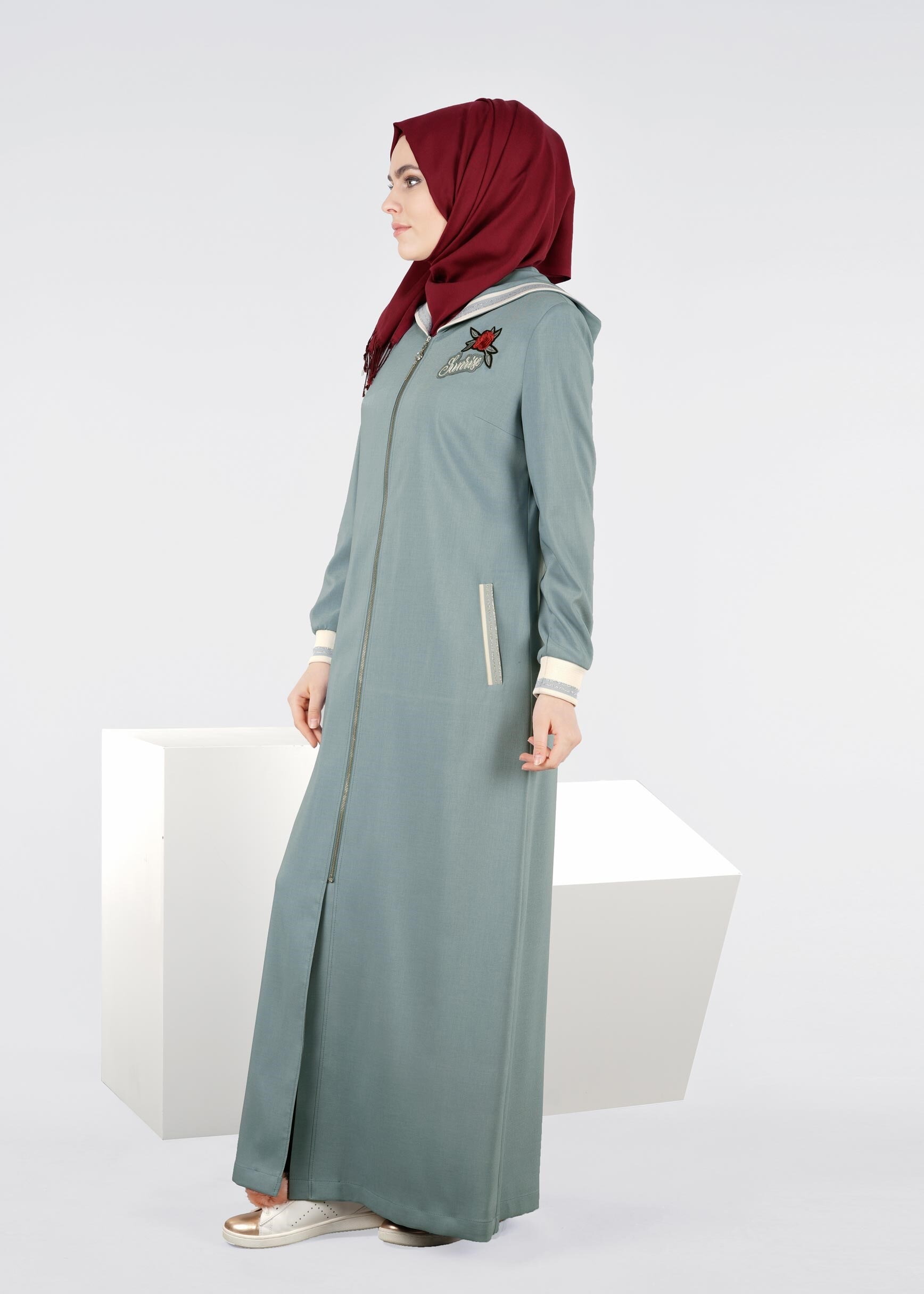 Tesettür giyim MAVİ 1070 STİL 8563 PARDESÜ 38/44 TEK40