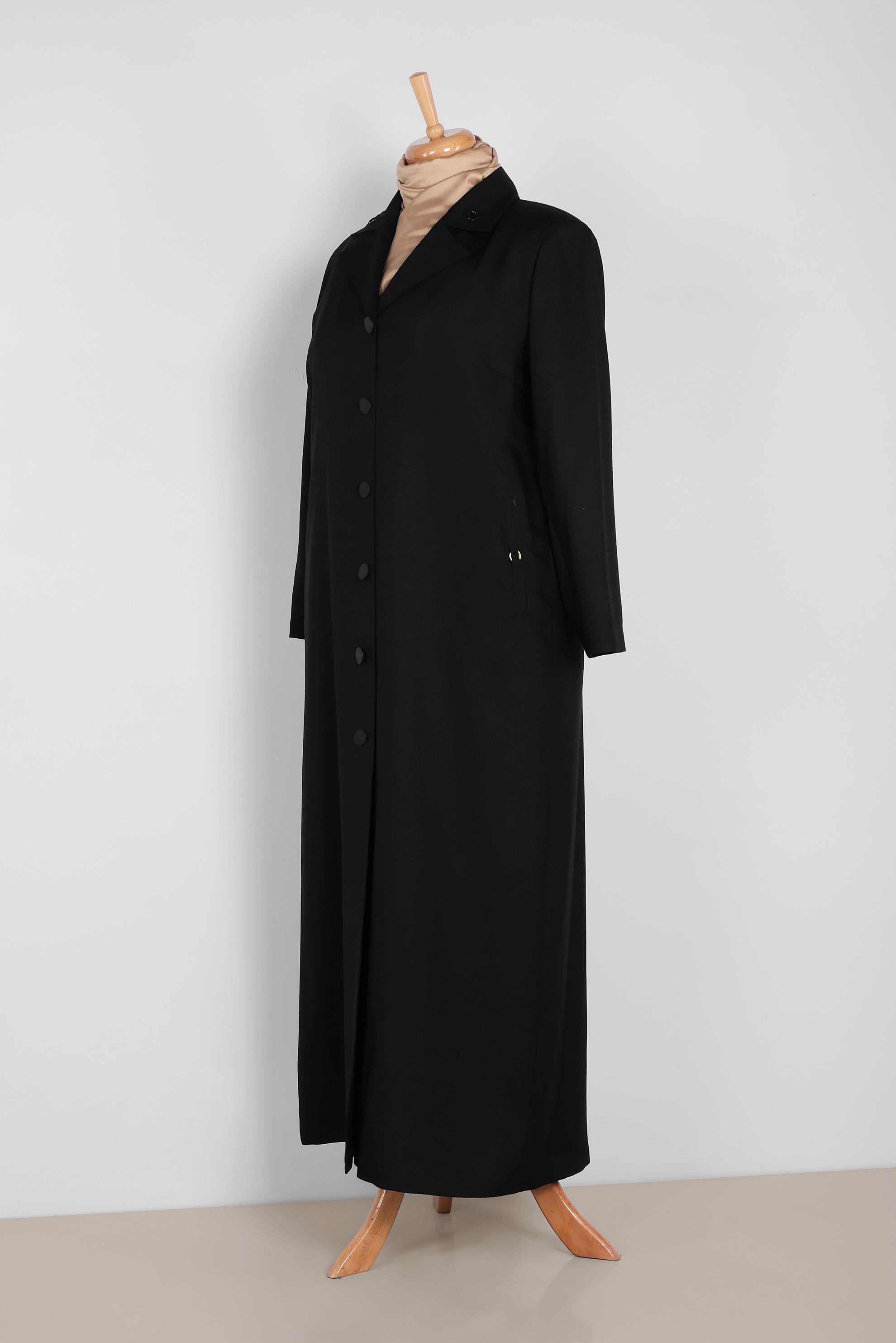 Tesettür giyim SİYAH DÜĞMELİ PARDESÜ 1093