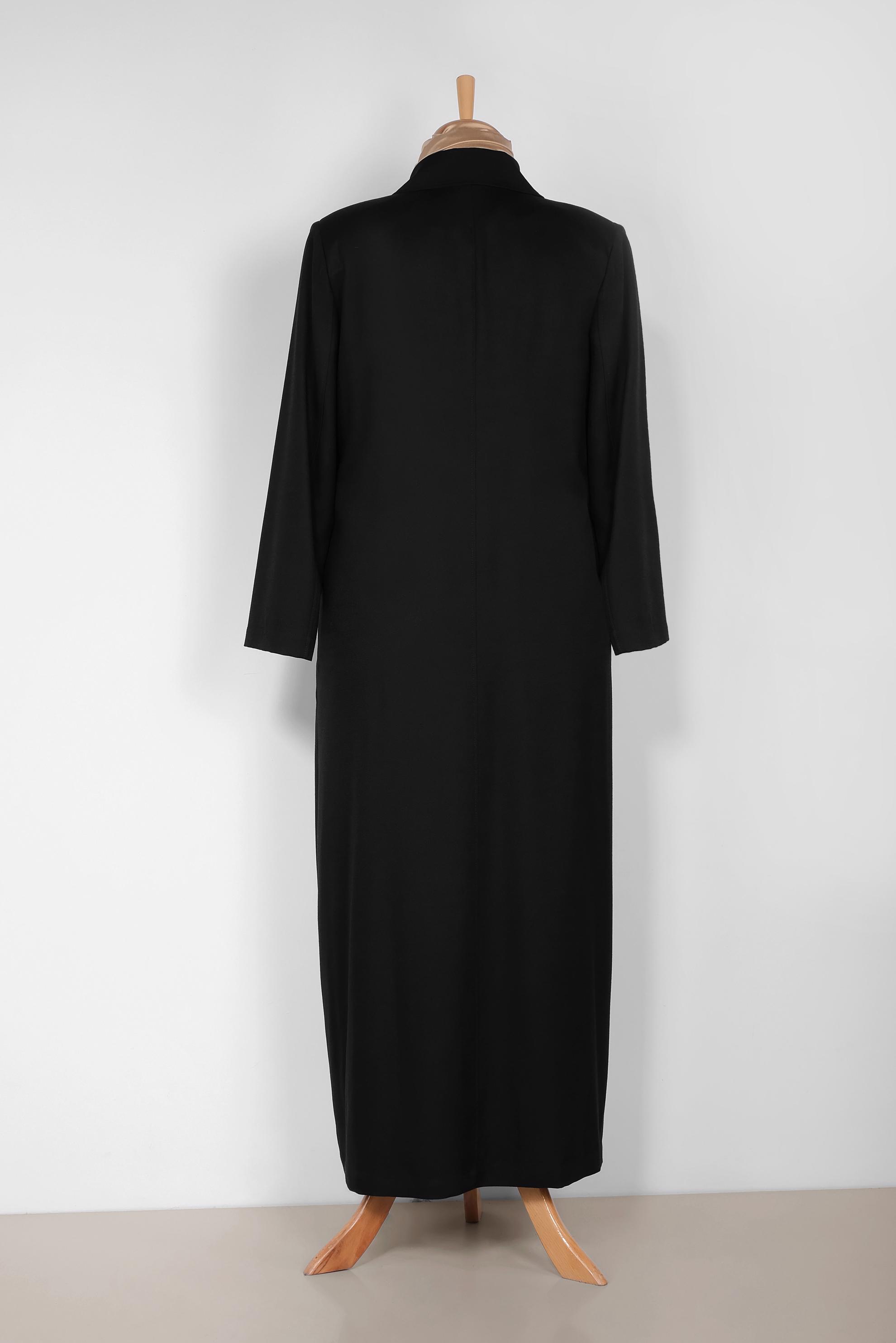 Tesettür giyim SİYAH DÜĞMELİ PARDESÜ 1093