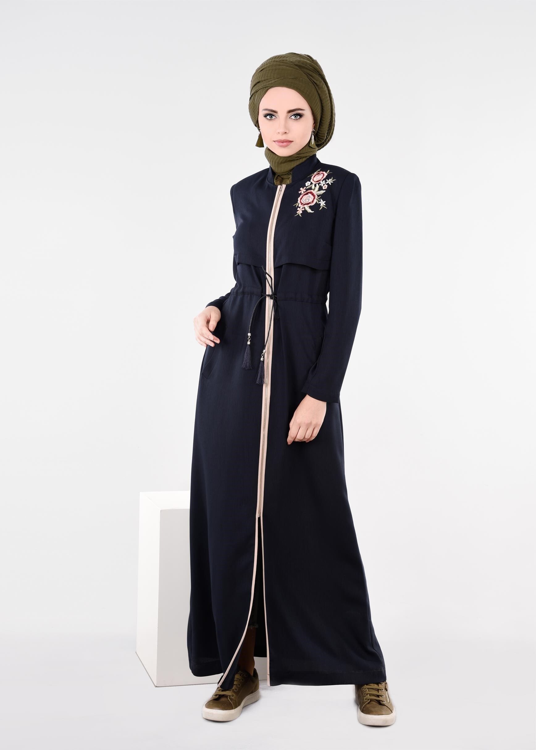 Tesettür giyim LACİVERT 1111 NEW DEFNE PARDESÜ 38/46