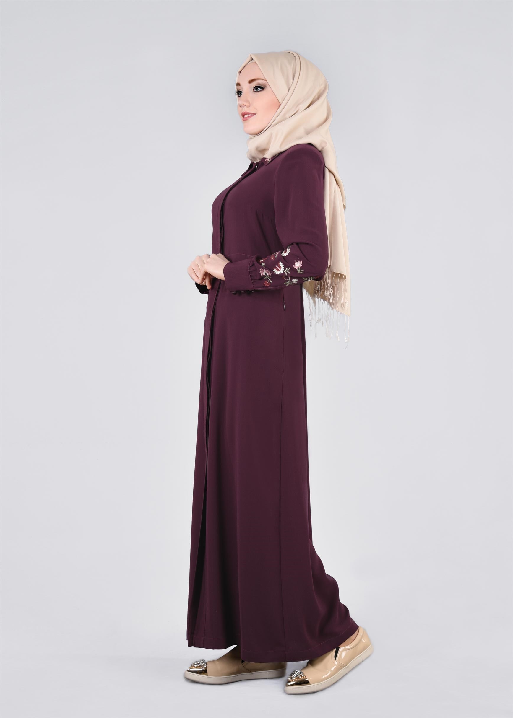 Tesettür giyim MÜRDÜM İŞLEME DETAYLI PARDESÜ 1114