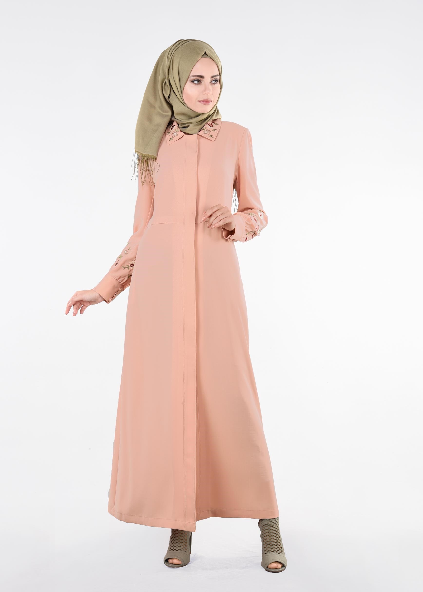 Tesettür giyim PUDRA İŞLEME DETAYLI PARDESÜ 1114