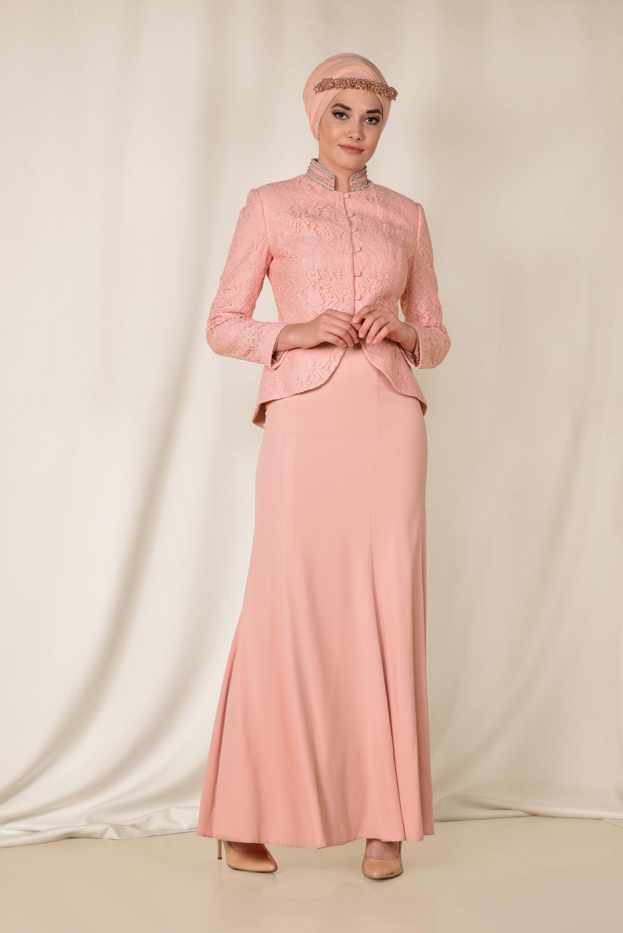 Tesettür giyim PUDRA TAŞ VE GÜPÜR DETAYLI 2′Lİ ELBİSELİ TAKIM 3383