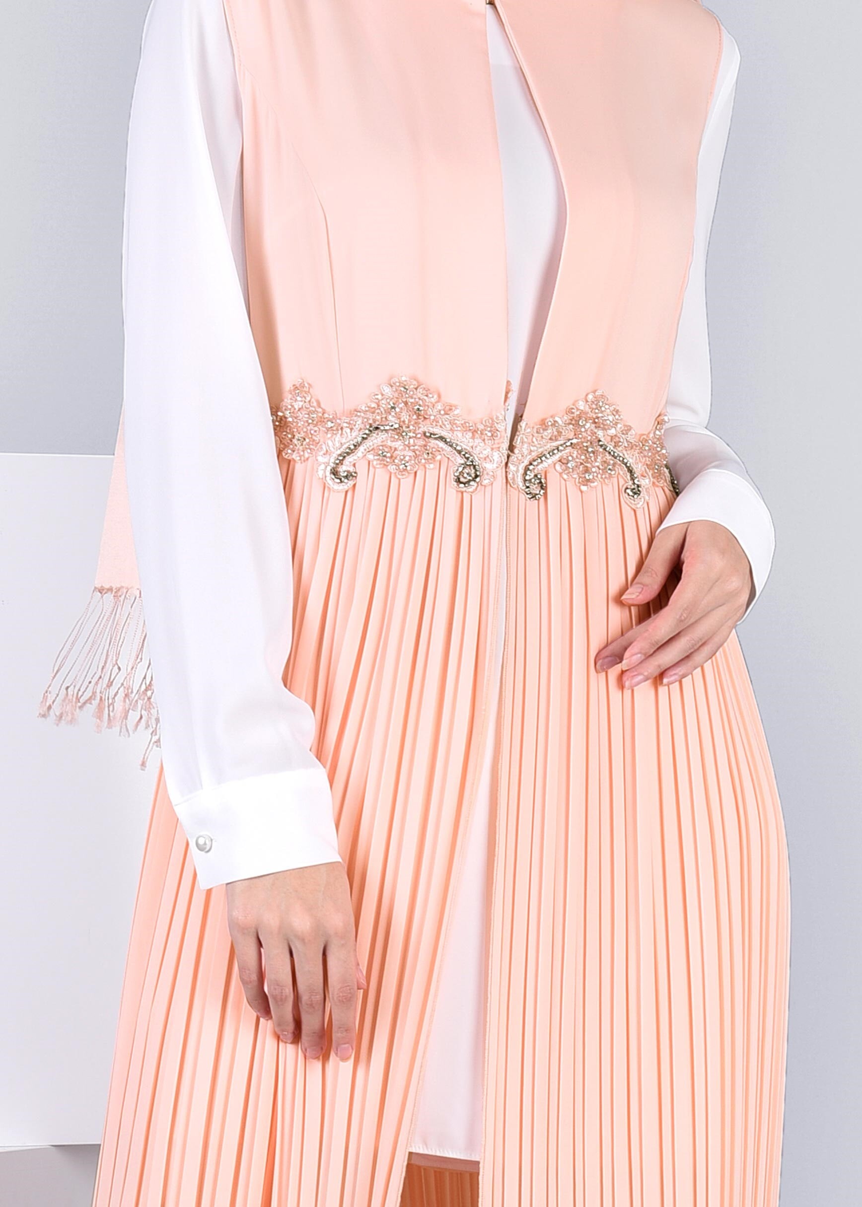 Tesettür giyim PUDRA İŞLEME DETAYLI ETEĞİ PİLİSELİ 3&prime;LÜ PANT. TAKIM 3381P 