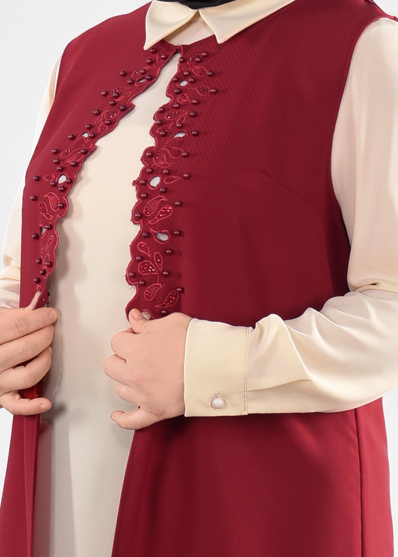 Tesettür giyim KIRMIZI BONCUKLU NAKIŞLI 2&prime;Lİ TUNİK 2708 