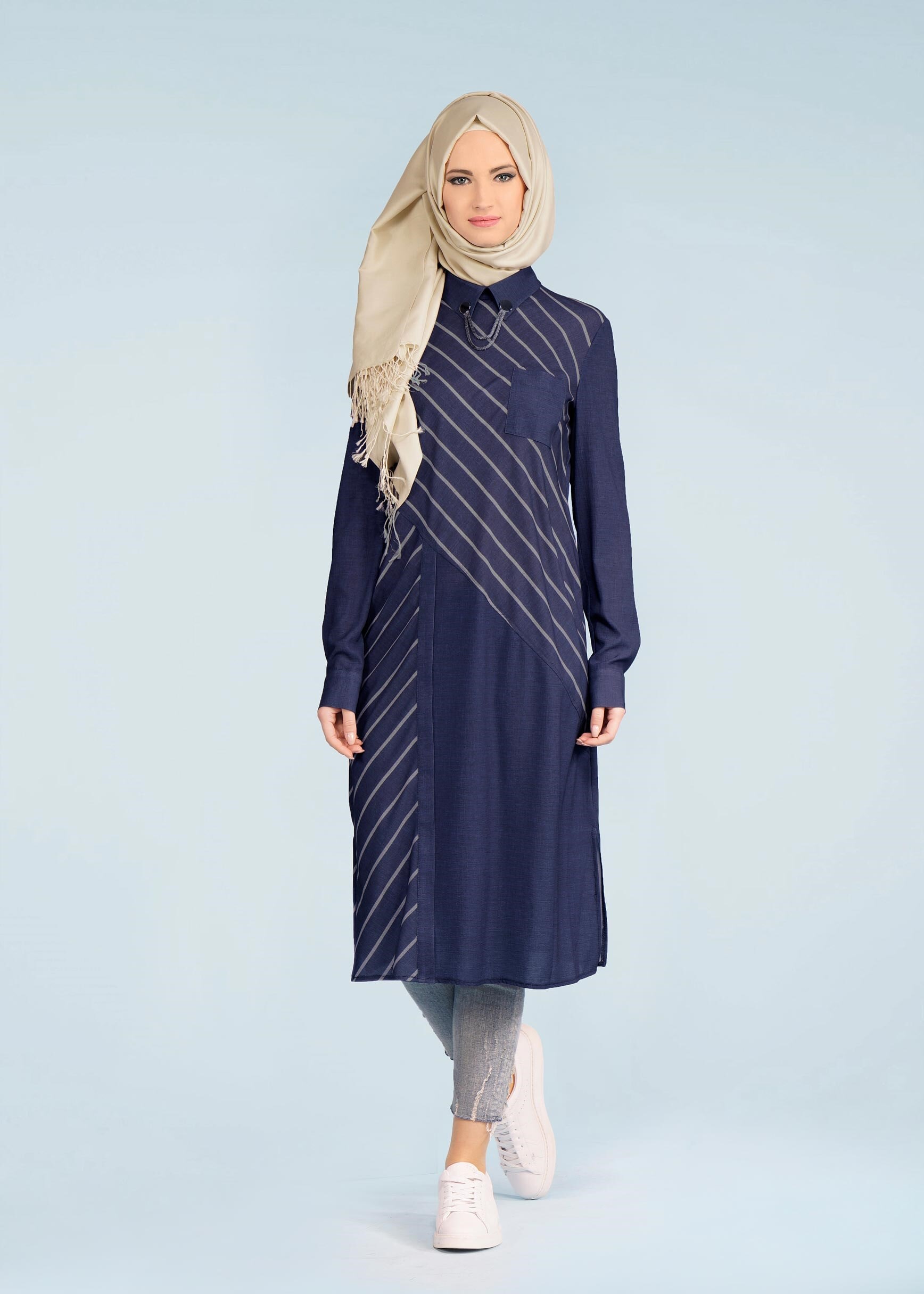 Tesettür giyim LACİVERT 4077 CAPRİ 11029 TUNİK 38/46 TEK40
