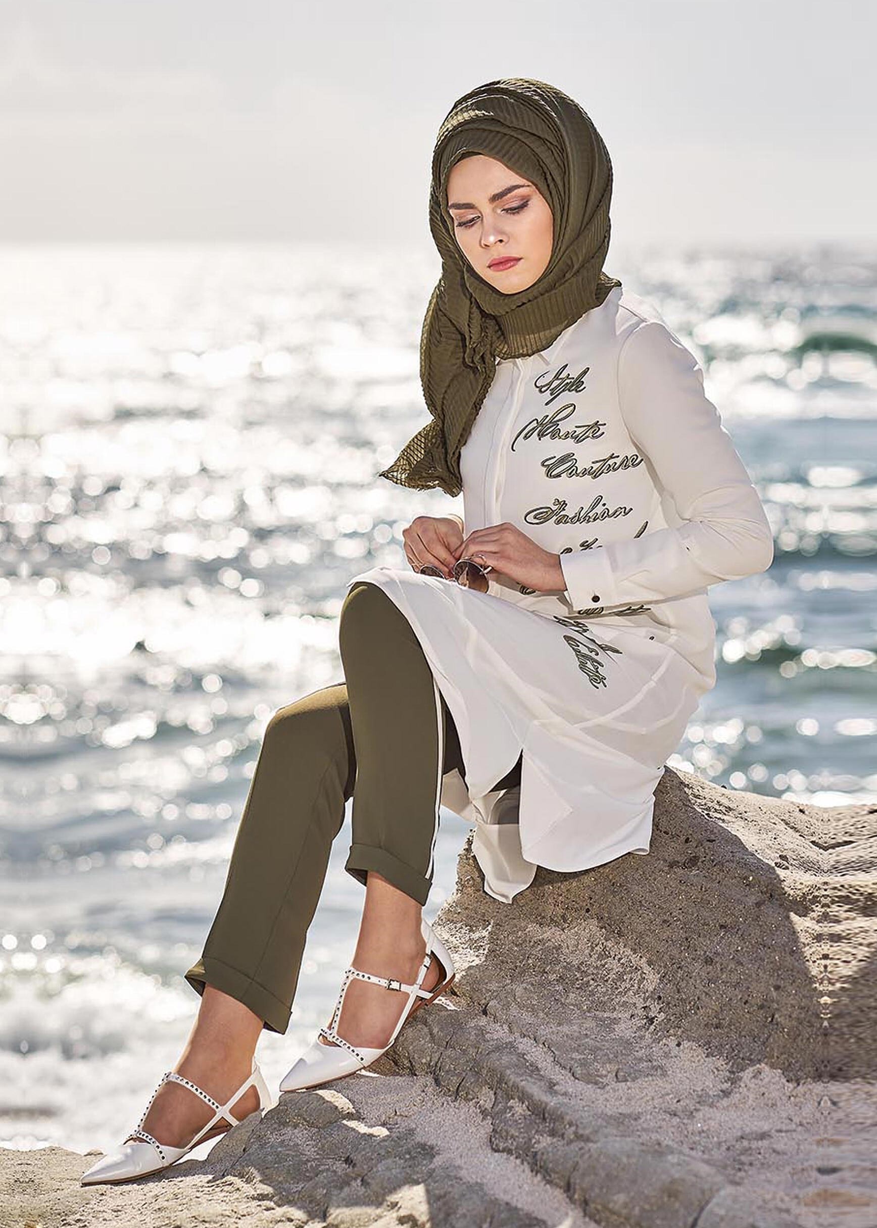 Tesettür giyim EKRU 4166 CRİSS TUNİK 38/46 TEK40