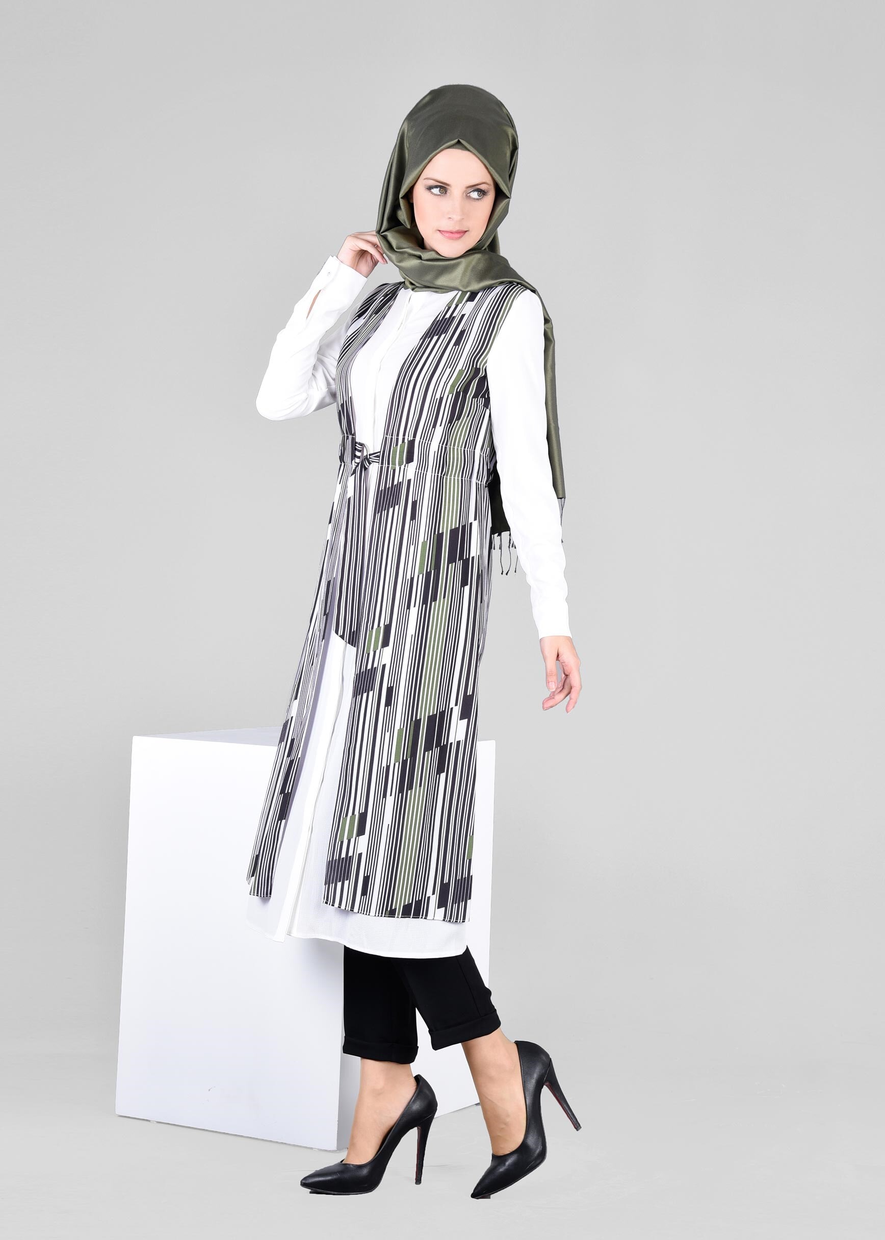 Tesettür giyim HAKİ 4297 KOBE 5851 TUNİK 38/46 TEK40