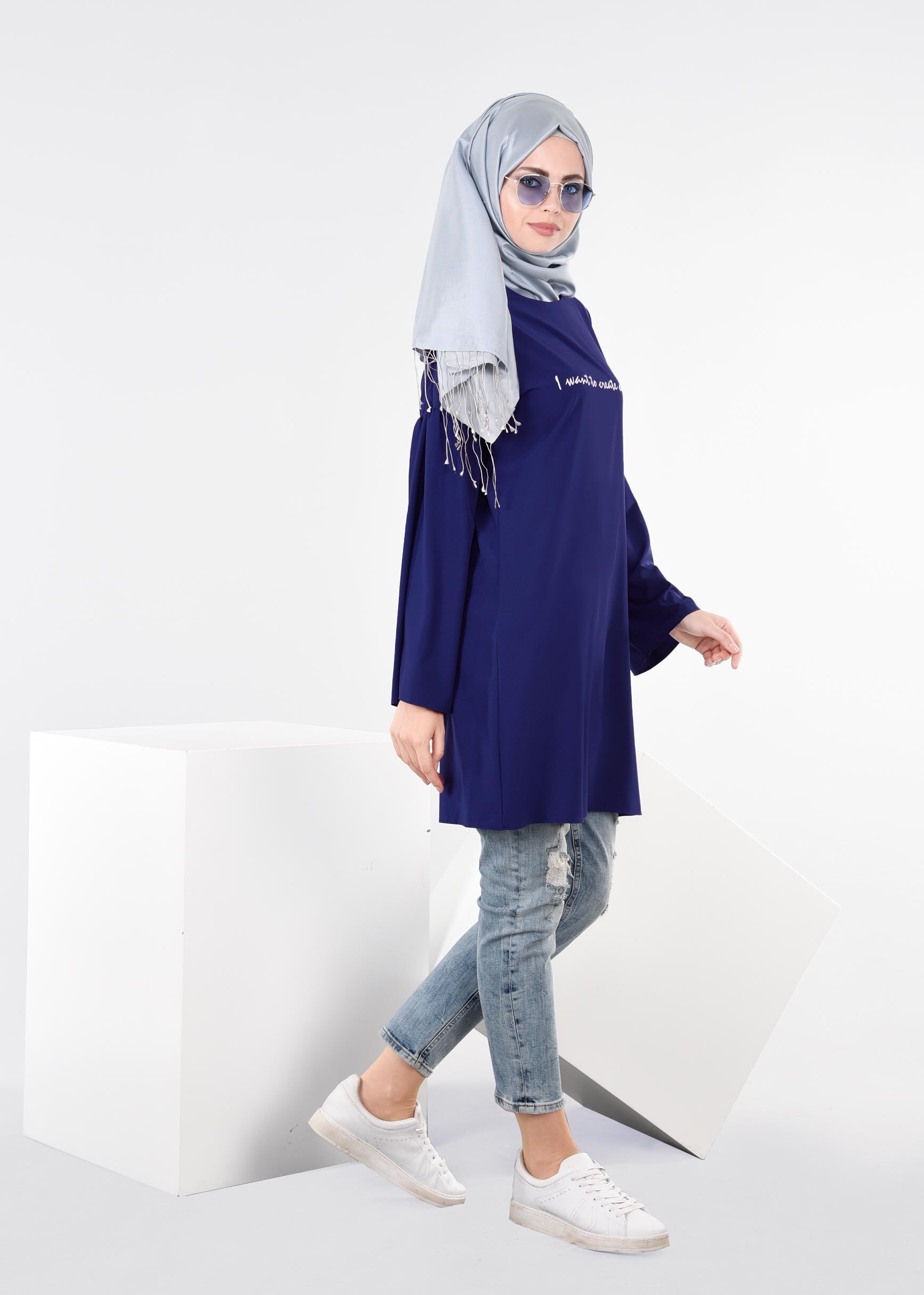 Tesettür giyim LACİVERT 4435 NEW FESTİVAL TUNİK 36/42 TEK38