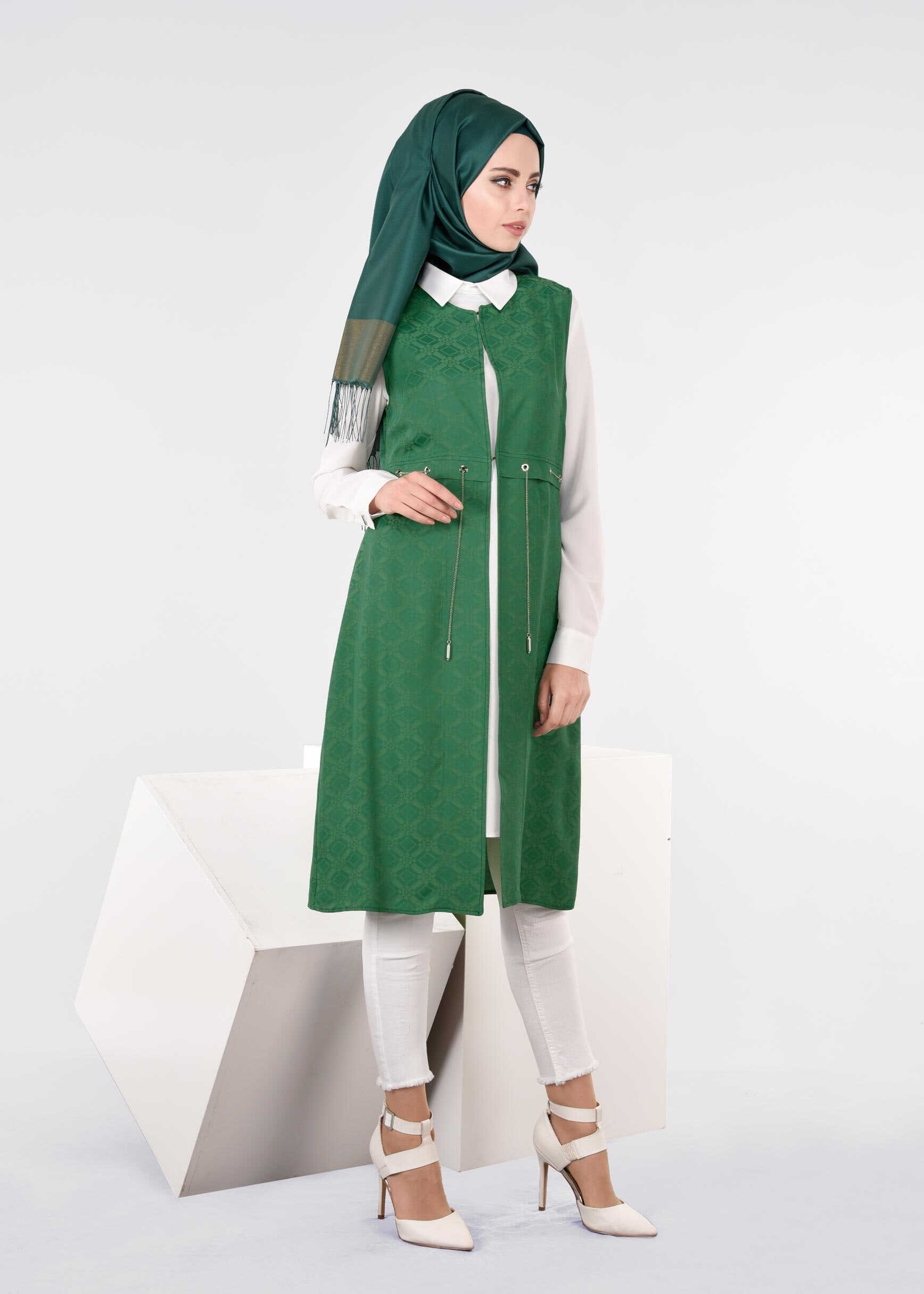 Tesettür giyim YEŞİL KUŞGÖZÜ DETAYLI İKİLİ TUNİK TAKIM 4444